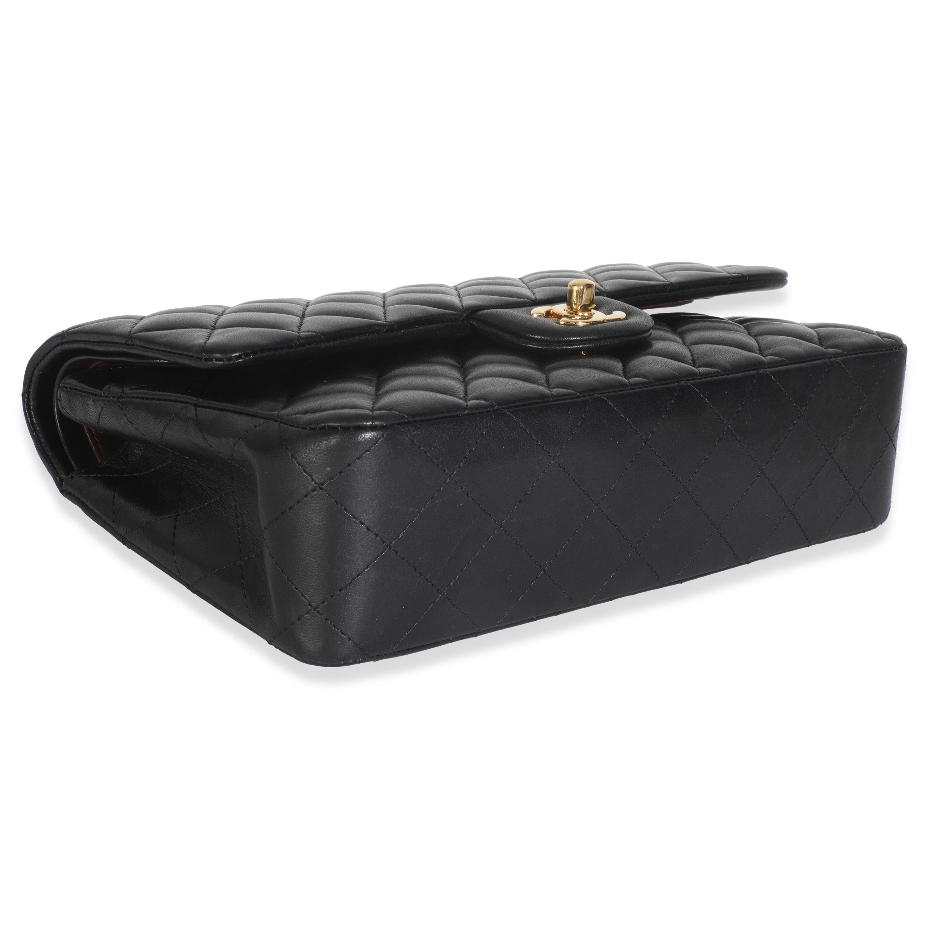 Chanel Black Quilted Lambskin Medium Classic Double Flap Bag Pour femmes en vente