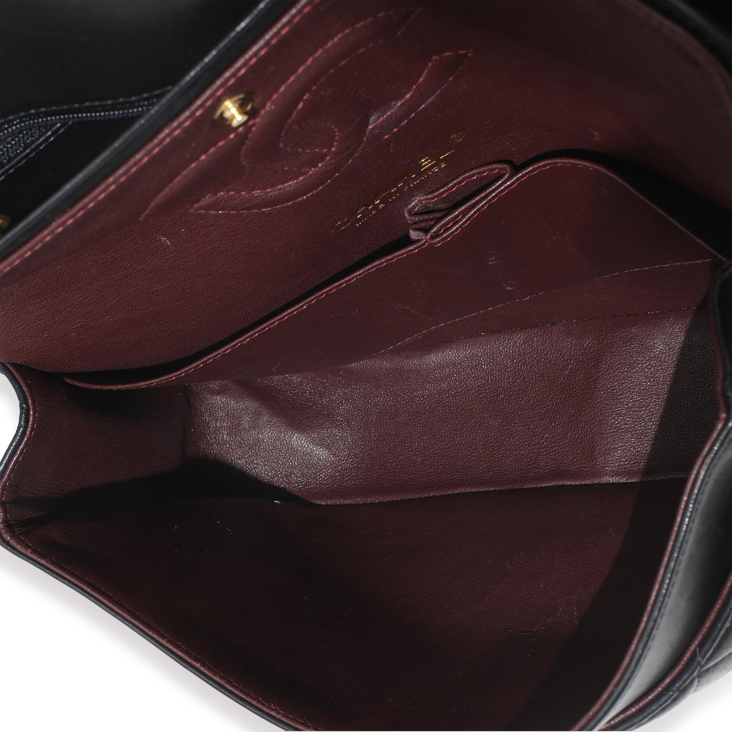 Chanel Black Quilted Lambskin Medium Classic Double Flap Bag en vente 1