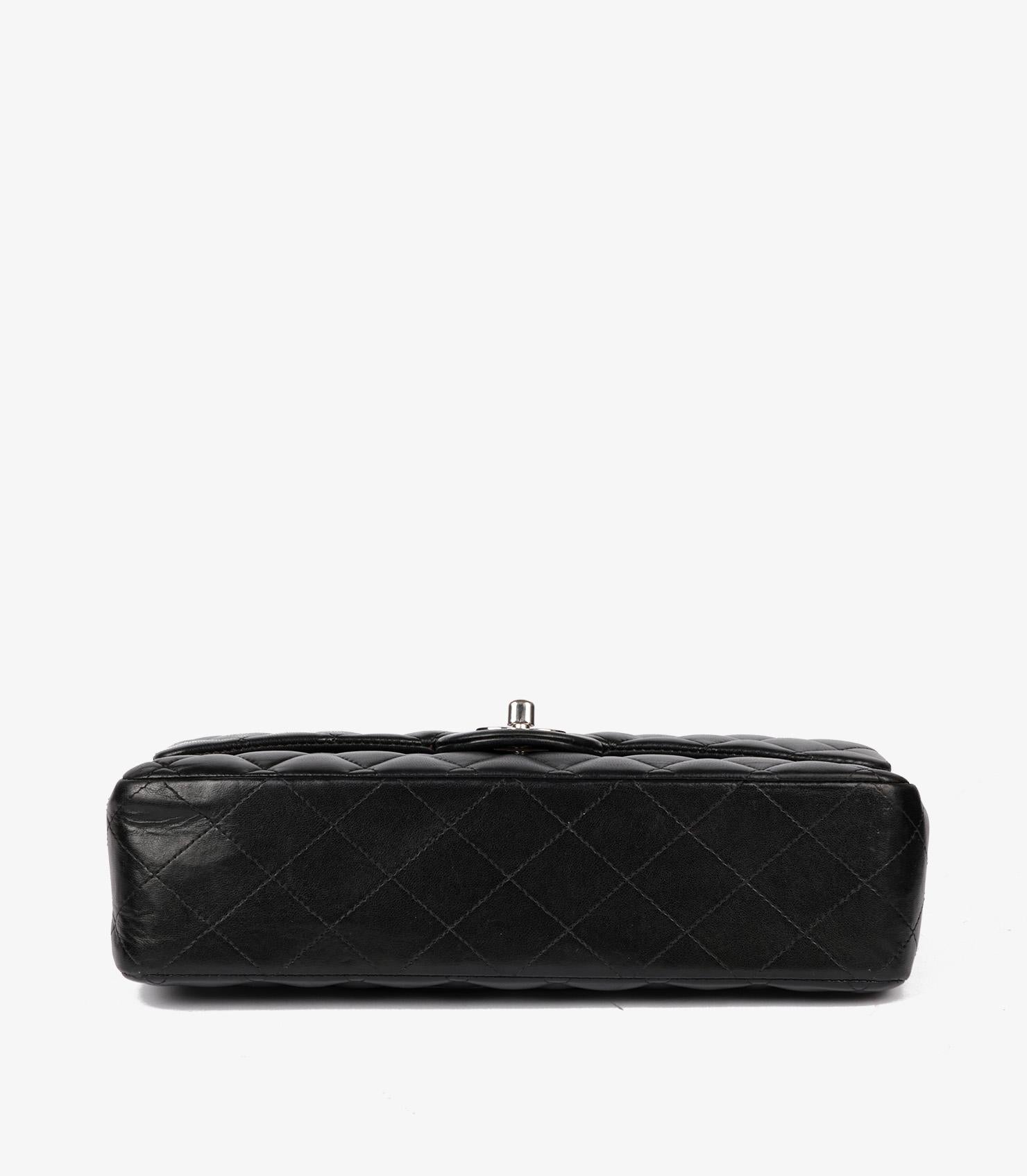 Chanel Black Quilted Lambskin Medium Classic Double Flap Bag in vendita 2