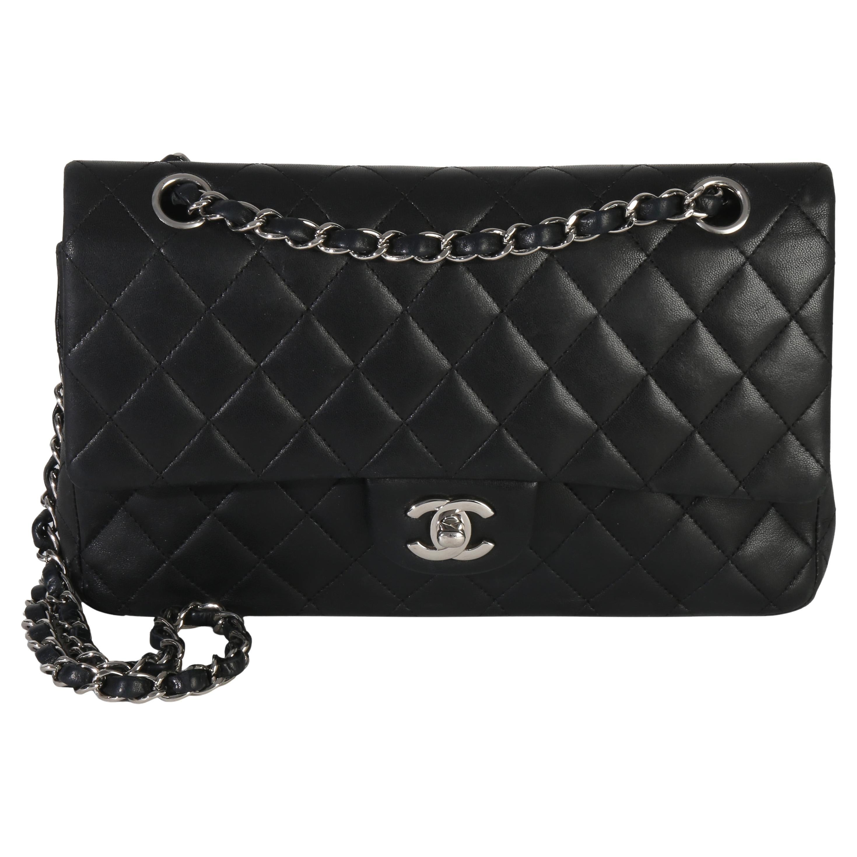 1987 Chanel Black Quilted Lambskin Vintage Medium Classic Double