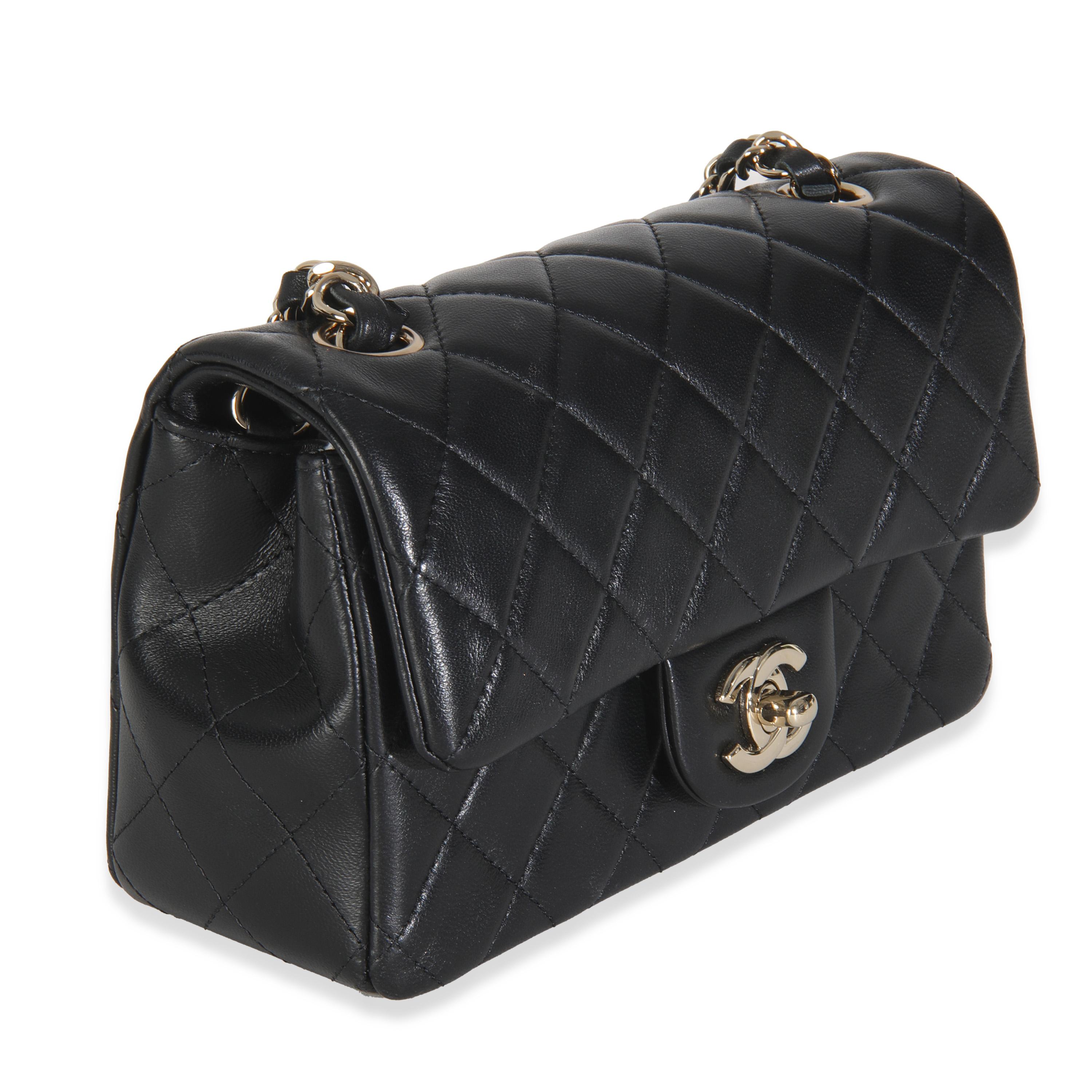 Chanel Black Quilted Lambskin Mini Rectangular Flap Bag In Excellent Condition For Sale In New York, NY