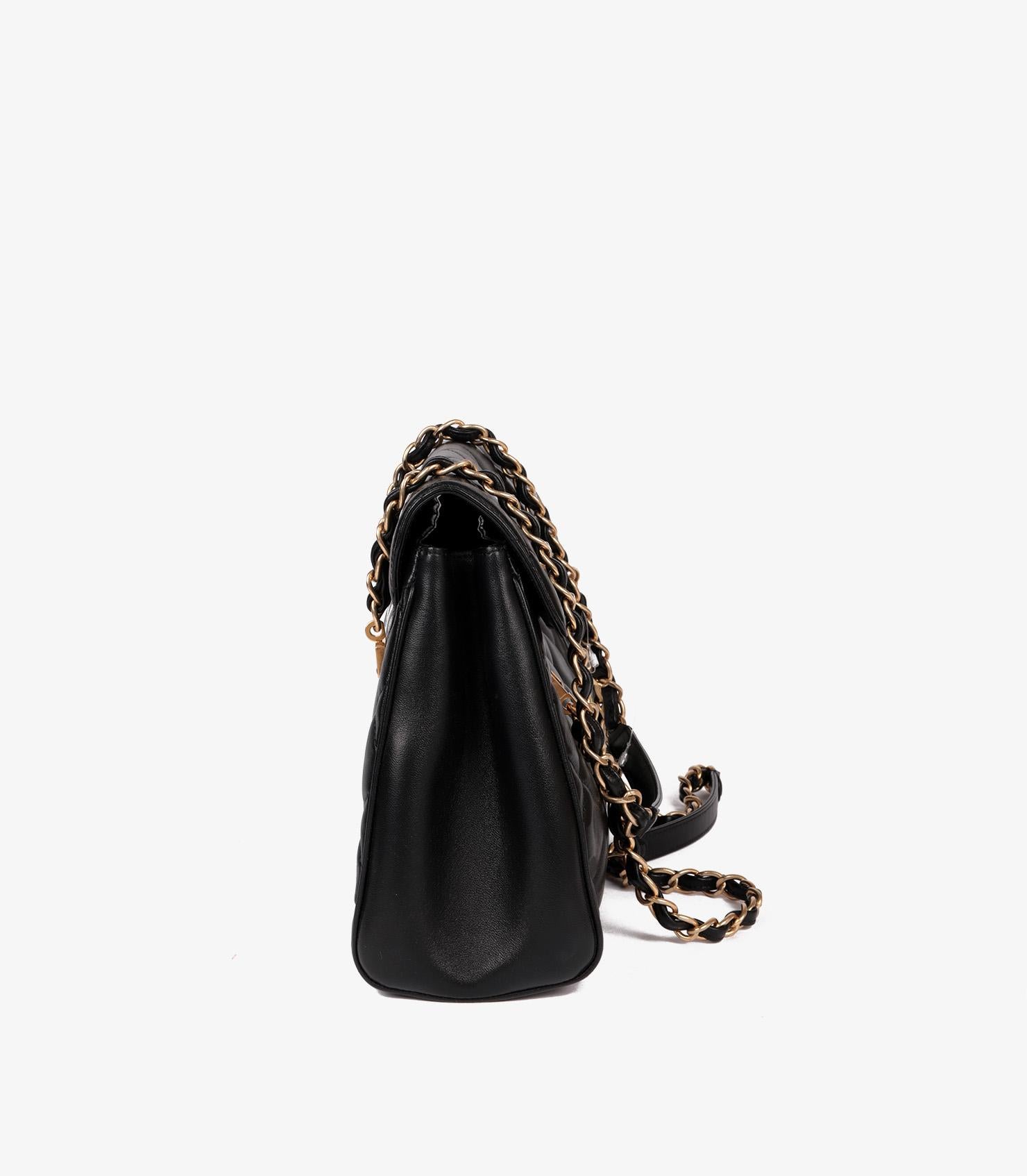 Chanel Misia Kameratasche/Klappentasche aus schwarzem gestepptem Lammfell Damen