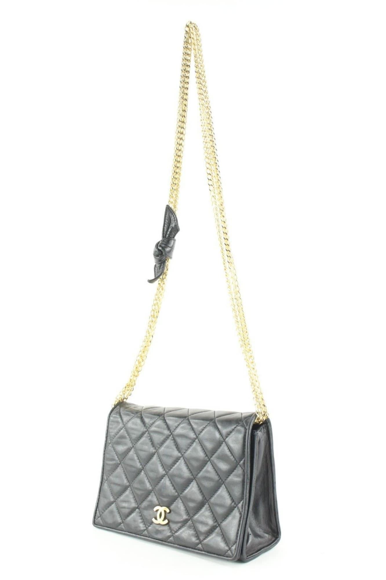 Chanel Black Quilted Lambskin Multi Chain GHW 3CK419C
Date Code/Serial Number: 0427985

Made In: Italy

Measurements: Length:  7.75