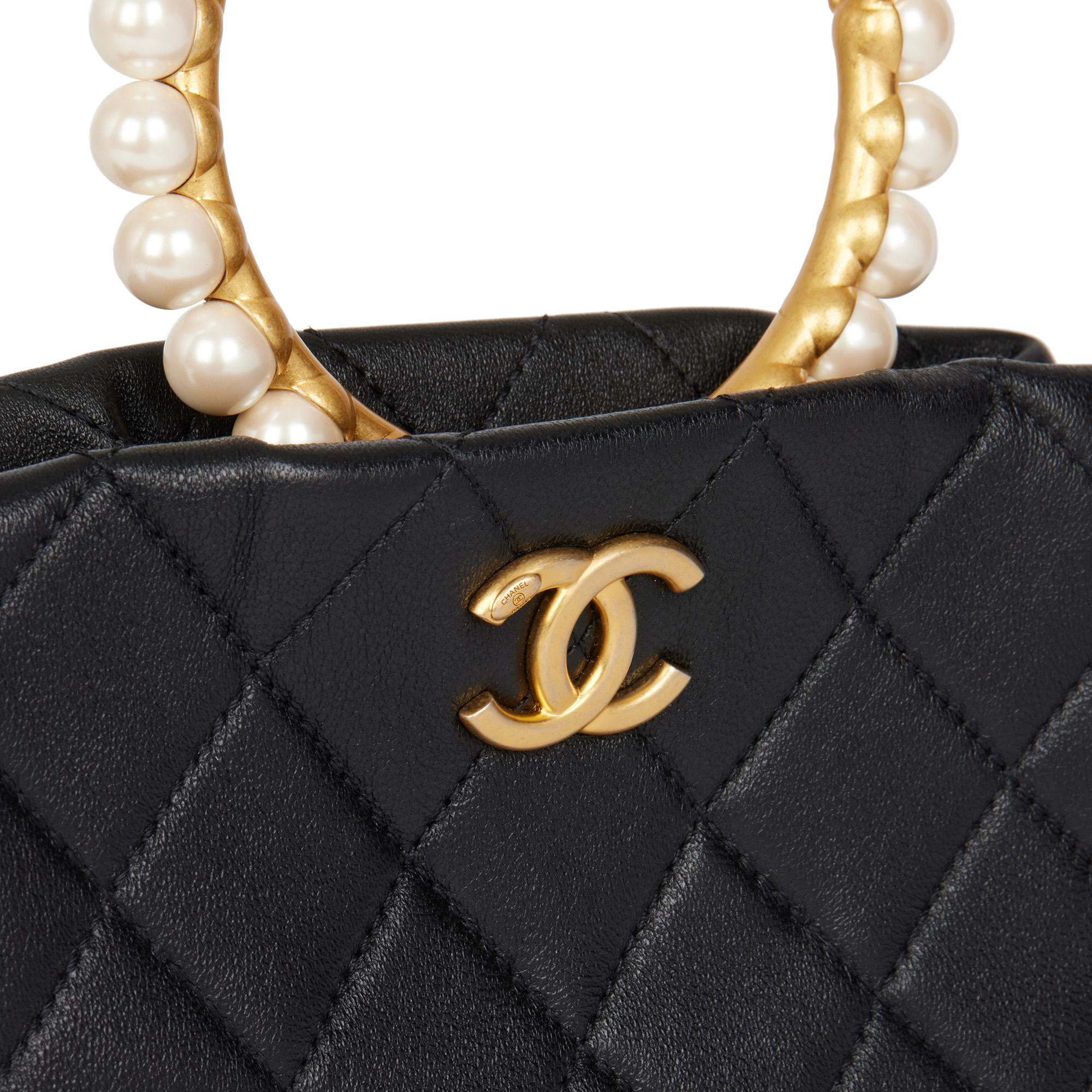 Women's CHANEL Black Quilted Lambskin Pearl Handle Clutch 