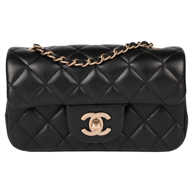 chanel mini bag outfit