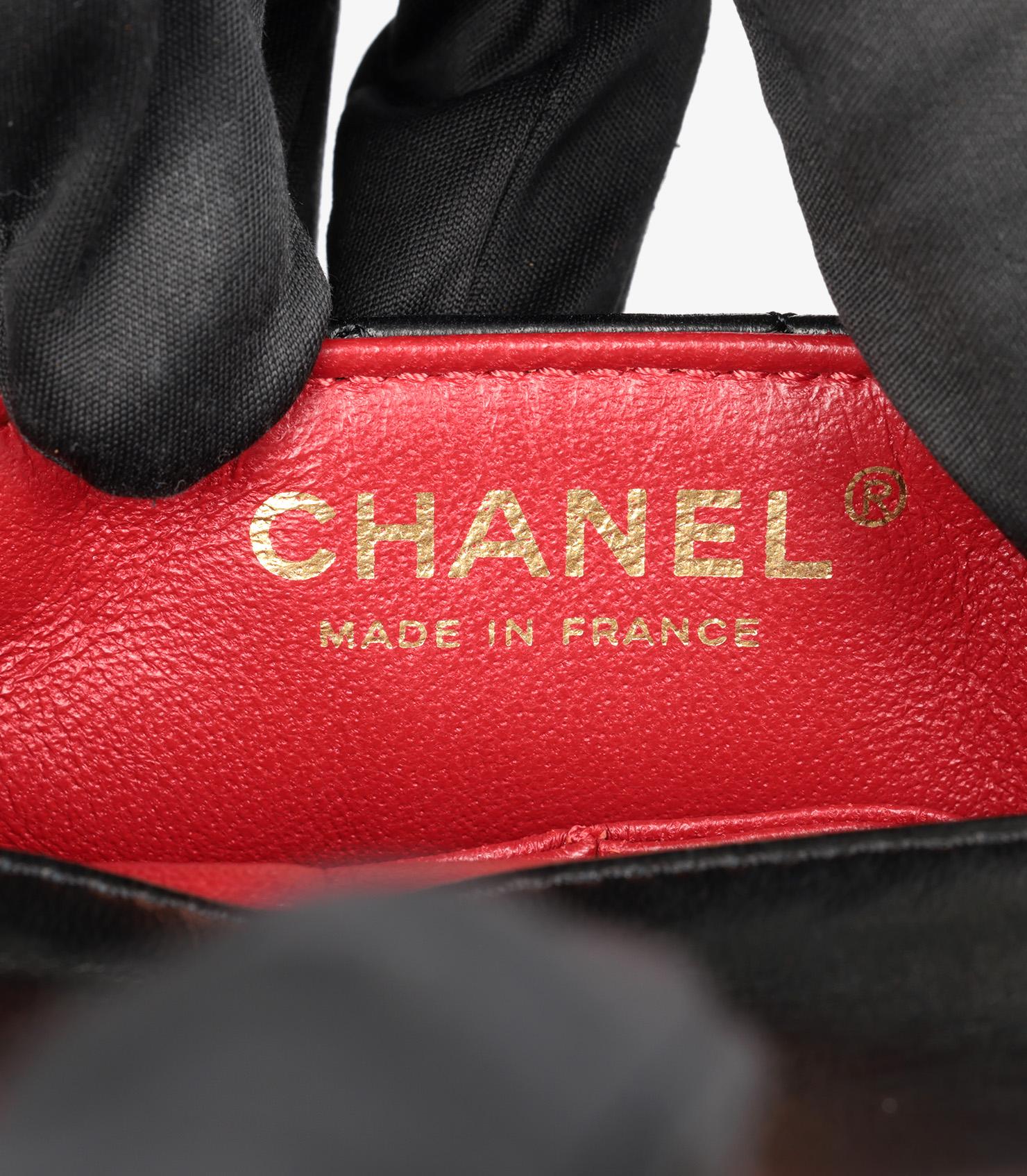 Chanel Black Quilted Lambskin Square Micro Flap Bag in vendita 4