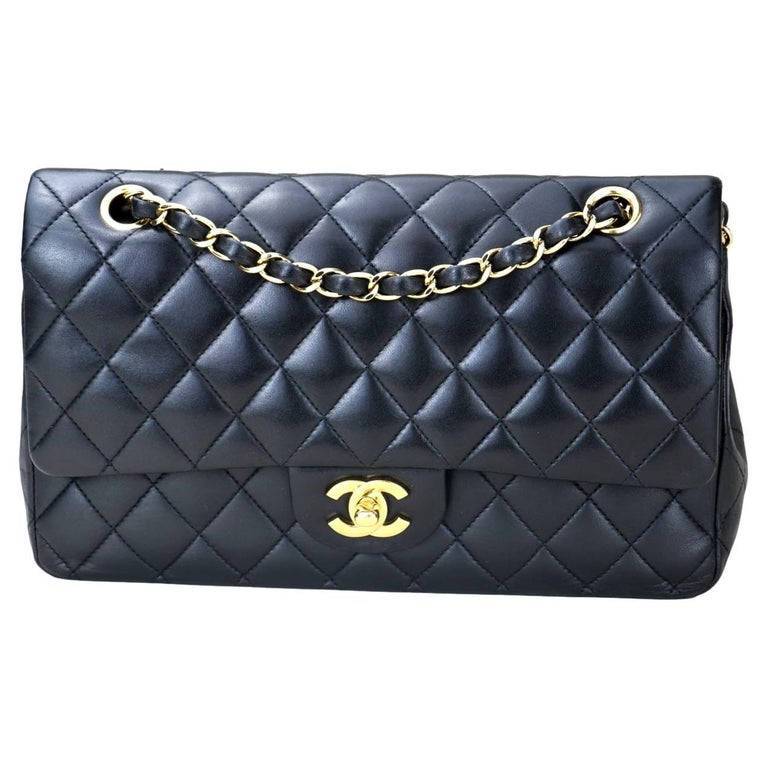 Timeless Classic Chanel Bag - 208 For Sale on 1stDibs