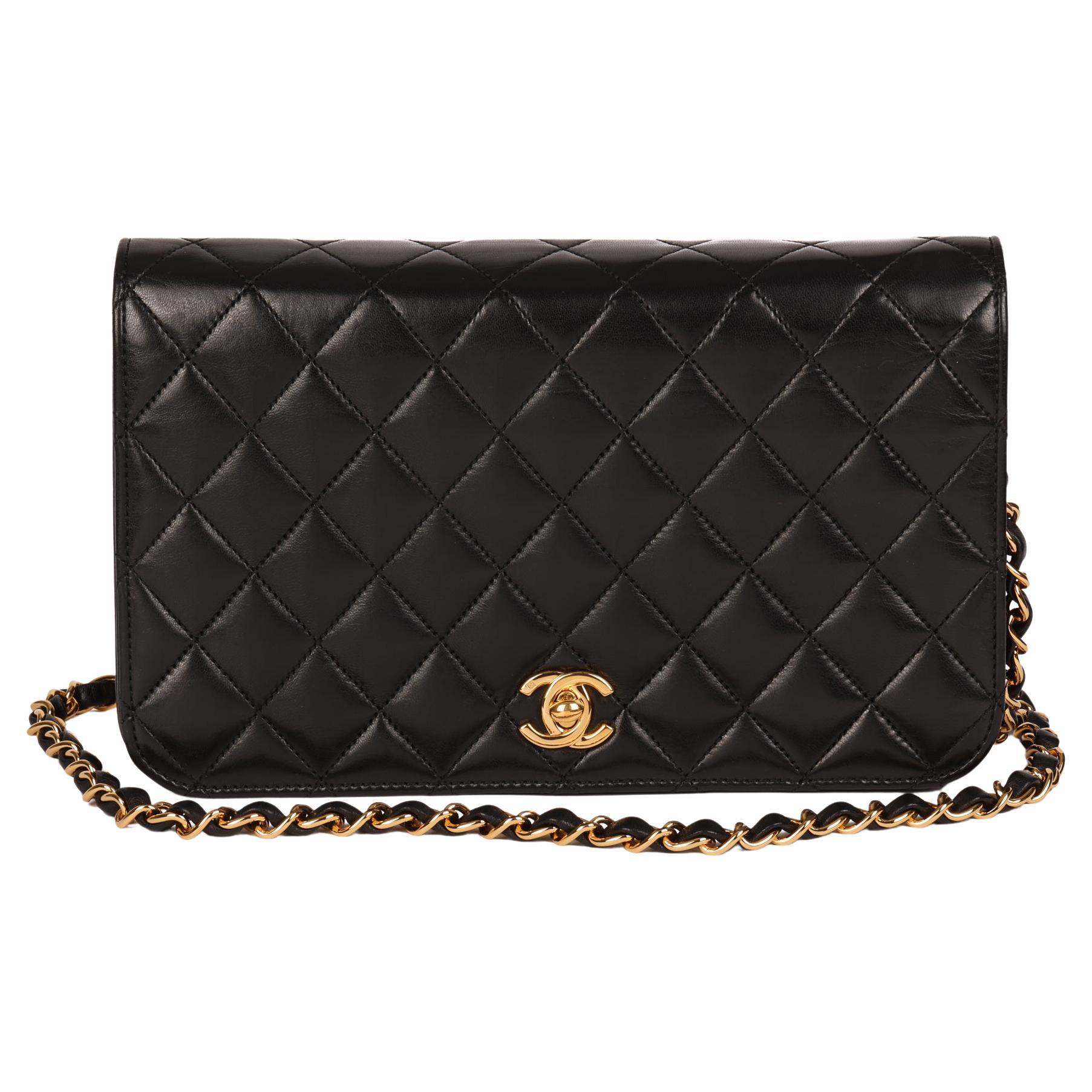 Chanel Black Quilted Lambskin Vintage Classic Single Full Flap Bag For Sale  at 1stDibs