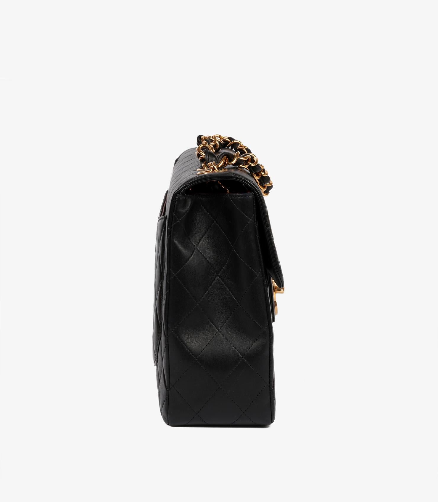 Chanel Black Quilted Lambskin Vintage Jumbo XL Classic Single Flap Bag en Excelente estado para la venta en Bishop's Stortford, Hertfordshire