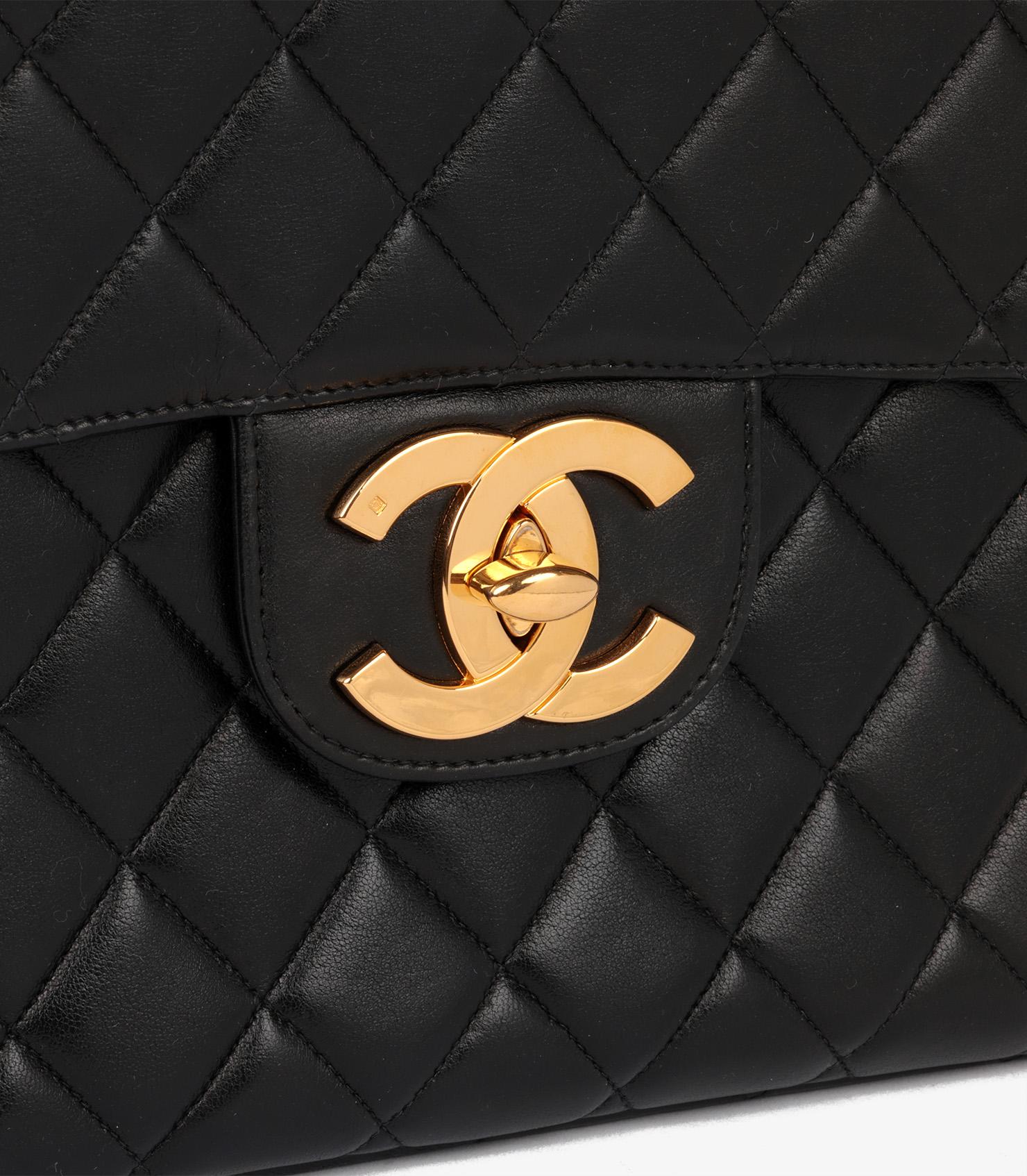 Chanel Schwarze Vintage Jumbo XL Classic Single Flap Tasche aus gestepptem Lammfell im Angebot 3
