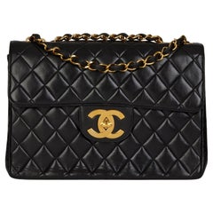 CHANEL Schwarze Vintage Jumbo XL Classic Single Flap Tasche aus gestepptem Lammfell