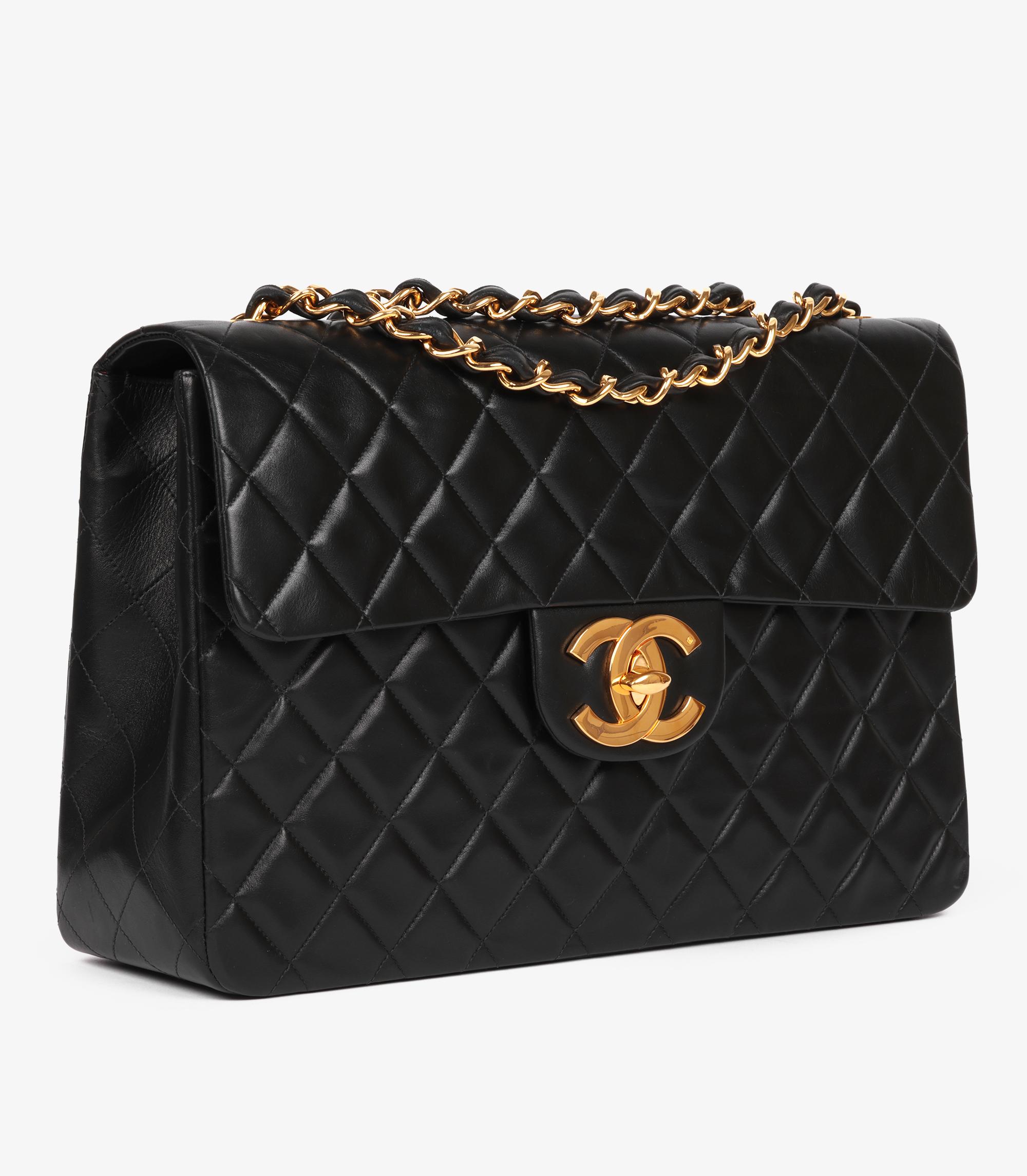 Noir Chanel - Sac à main classique en cuir d'agneau matelassé Vintage Maxi Jumbo XL à simple rabat en vente