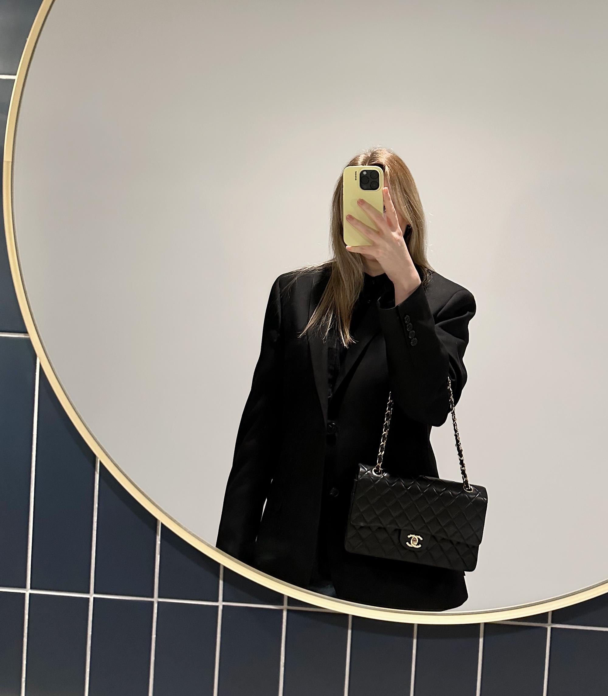 Chanel Black Quilted Lambskin Vintage Medium Classic Double Flap Bag

Product Details
Xupes Ref: HB5810
Brand: Chanel
Model: Medium Classic Double Flap Bag
Type: Shoulder
Serial Number: 7716663
Age: 2002
RRP: £8,850
Accompanied By: Chanel Dust Bag,