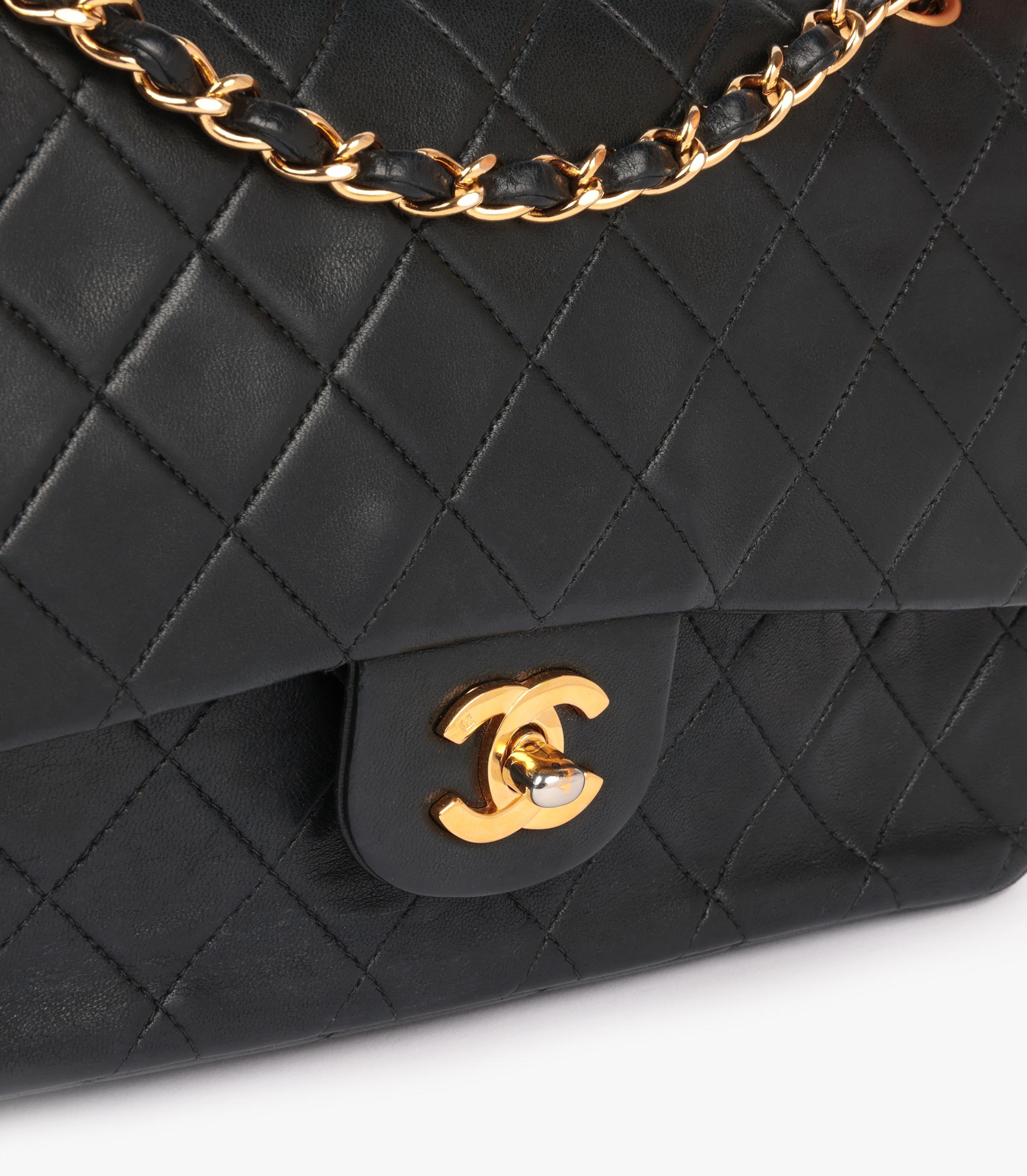 Women's Chanel Black Quilted Lambskin Vintage Medium Classic Double Flap Bag
