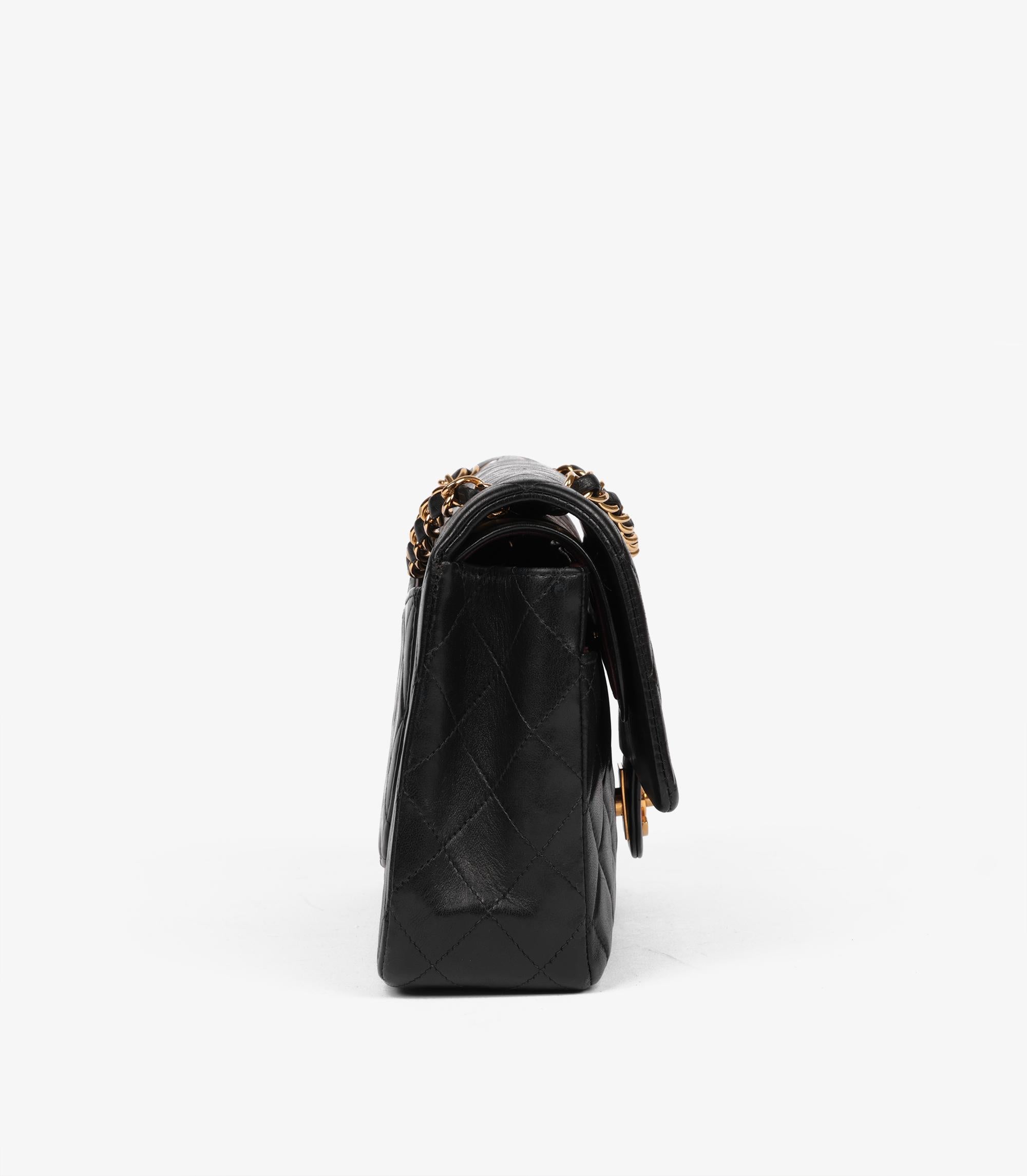 Chanel - Sac à main classique à double rabat en cuir d'agneau matelassé noir - Vintage Medium Excellent état - En vente à Bishop's Stortford, Hertfordshire