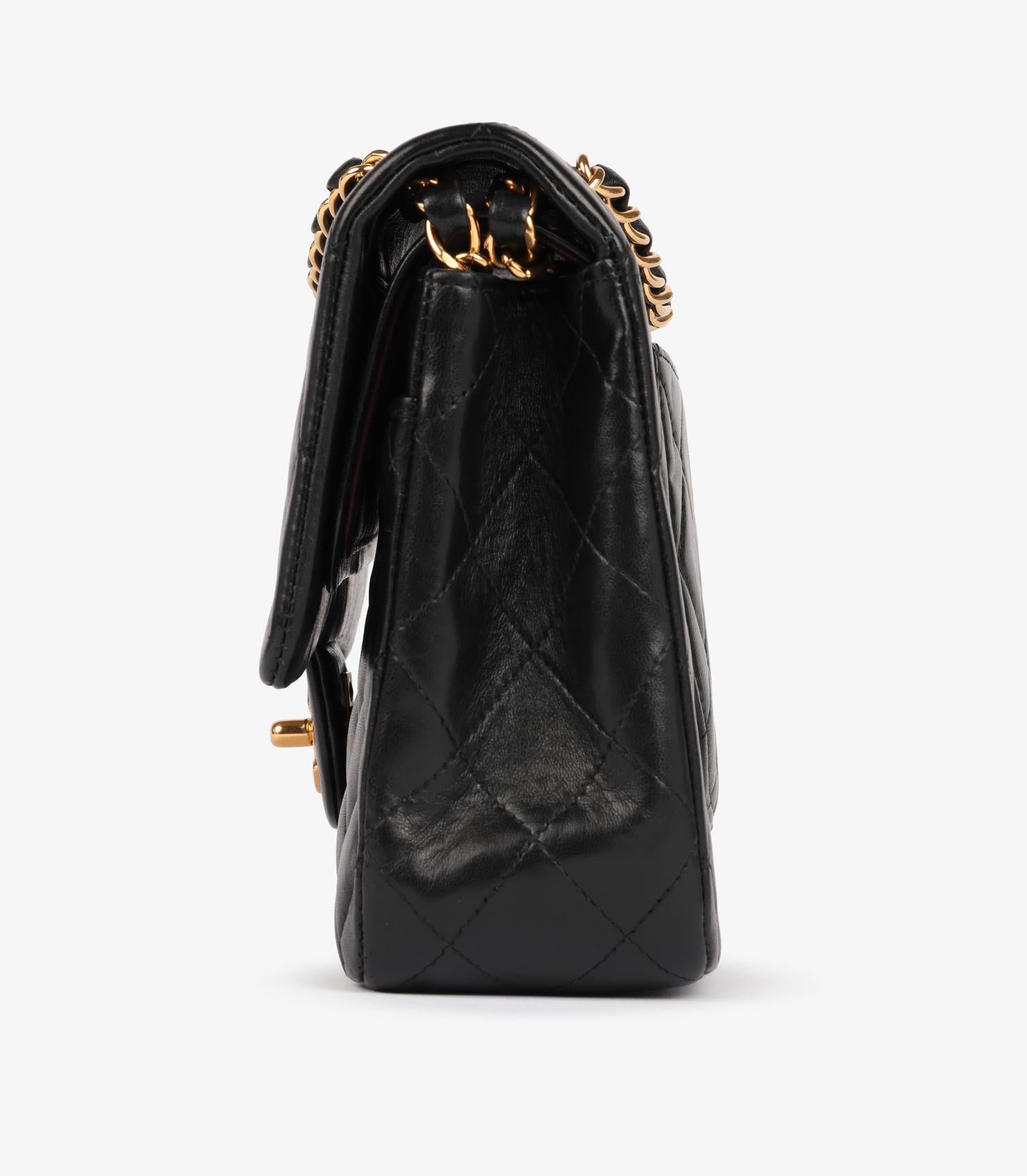 Chanel Black Quilted Lambskin Vintage Medium Classic Double Flap Bag im Angebot 2