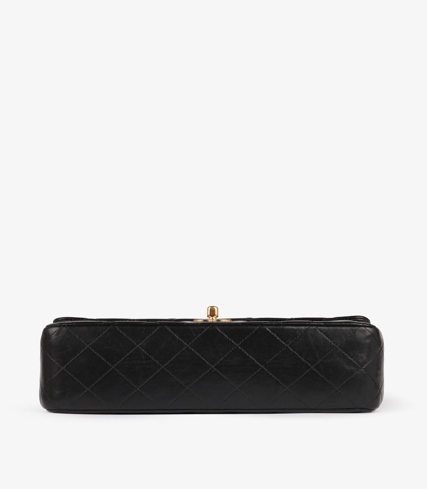 Chanel Black Quilted Lambskin Vintage Medium Classic Double Flap Bag im Angebot 3