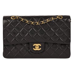 Chanel Schwarze Vintage Medium Classic Double Flap Tasche aus gestepptem Lammfell