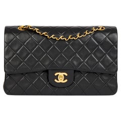 xupes CHANEL Black Quilted Lambskin Vintage Medium Classic Double Flap Bag