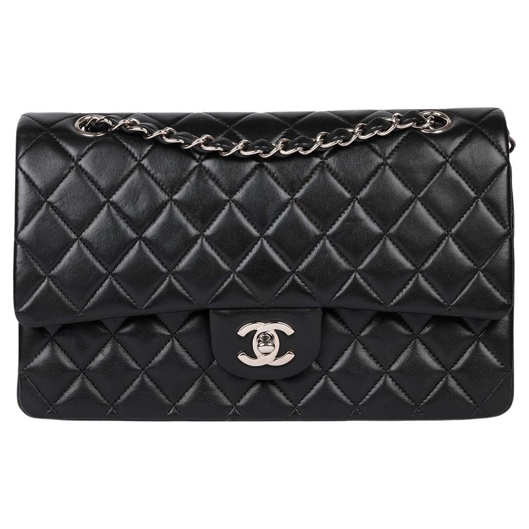 Chanel Black Quilted Lambskin Vintage Medium Classic Double Flap Bag For Sale