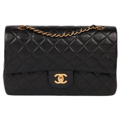 Chanel Bolso Clásico Acolchado Negro Piel de Cordero Vintage Mediano con Doble Solapa