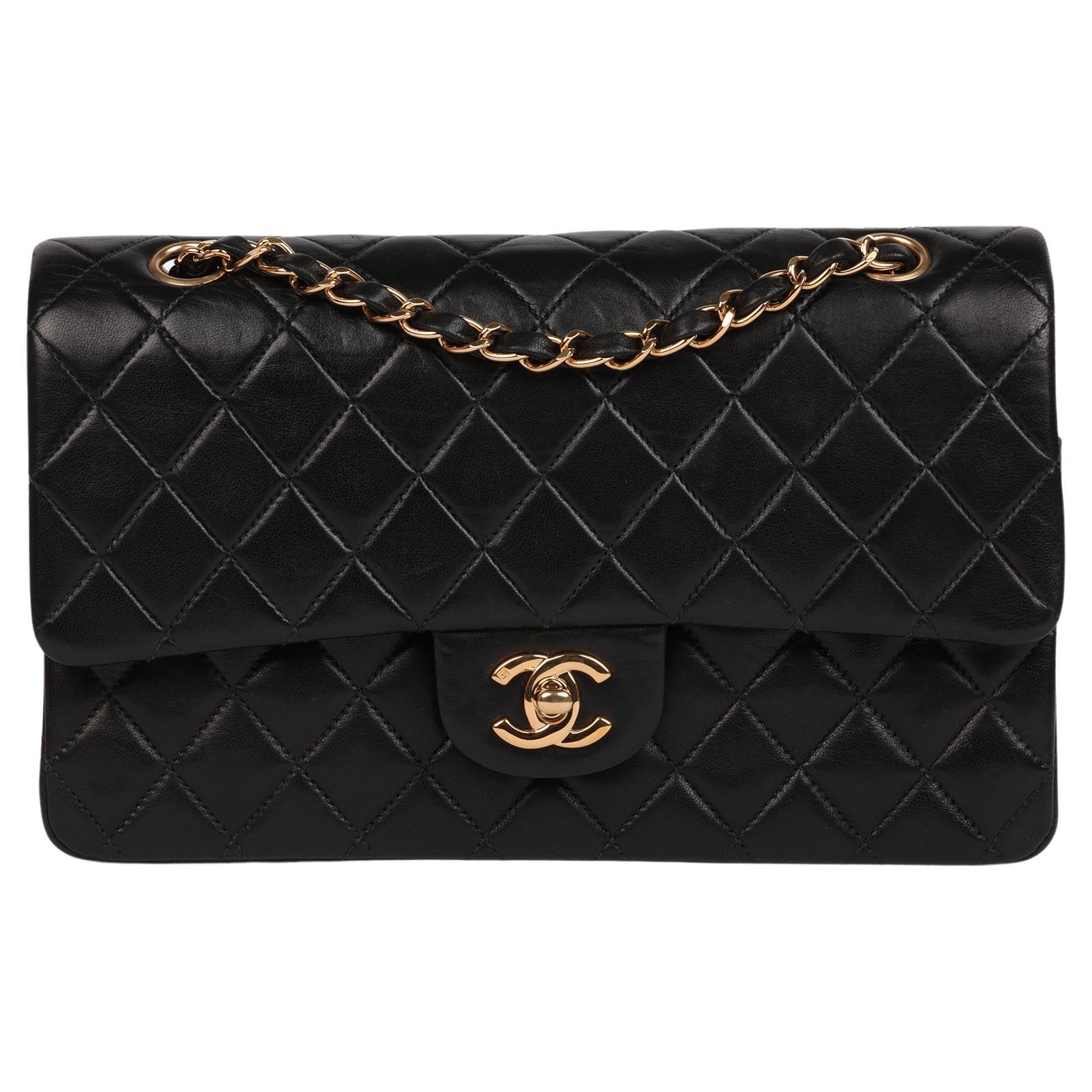 Chanel Black Quilted Lambskin Vintage Medium Classic Double Flap Bag For Sale