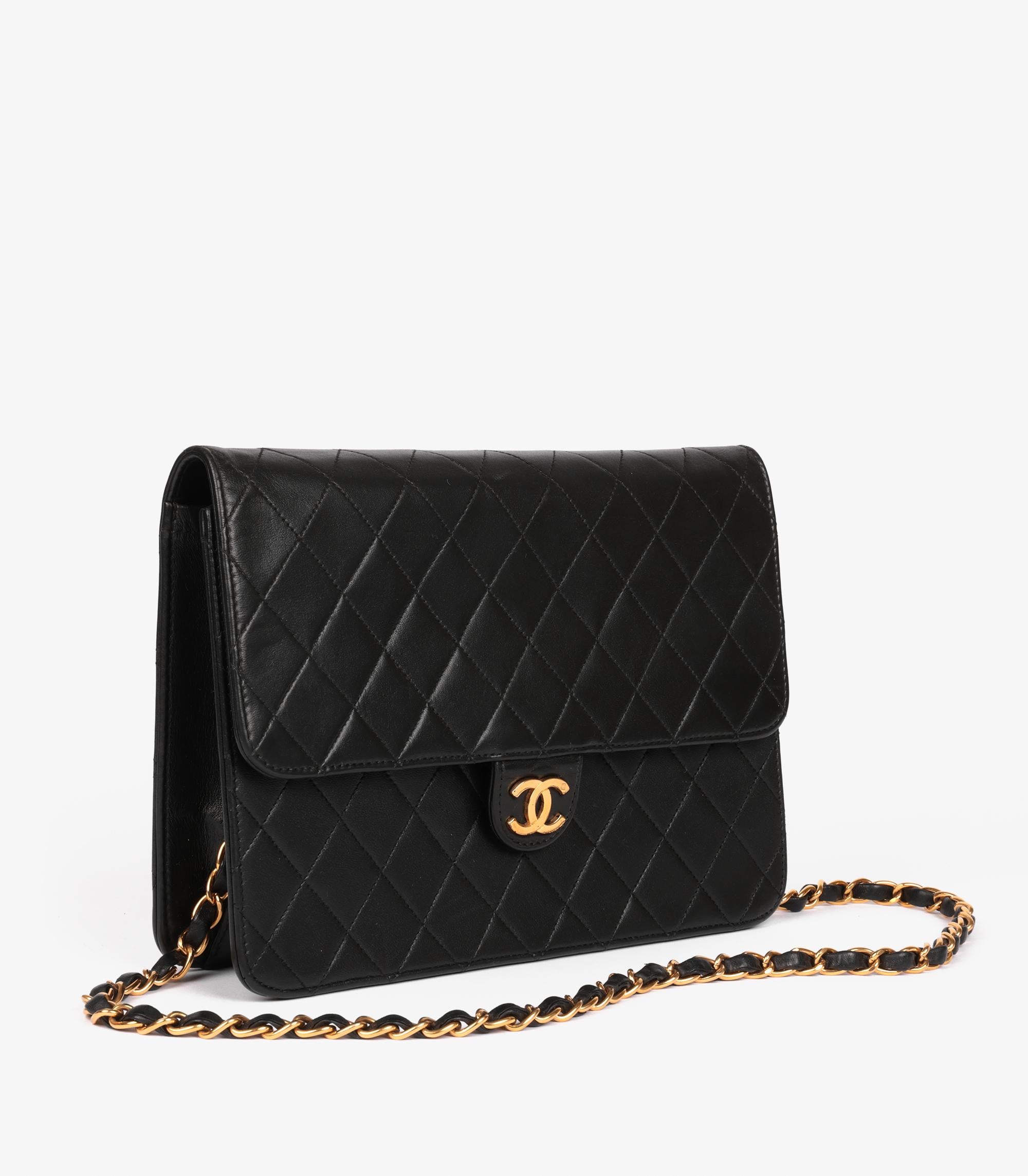 Chanel Black Quilted Lambskin Vintage Medium Classic Single Flap Bag In Excellent Condition In Bishop's Stortford, Hertfordshire