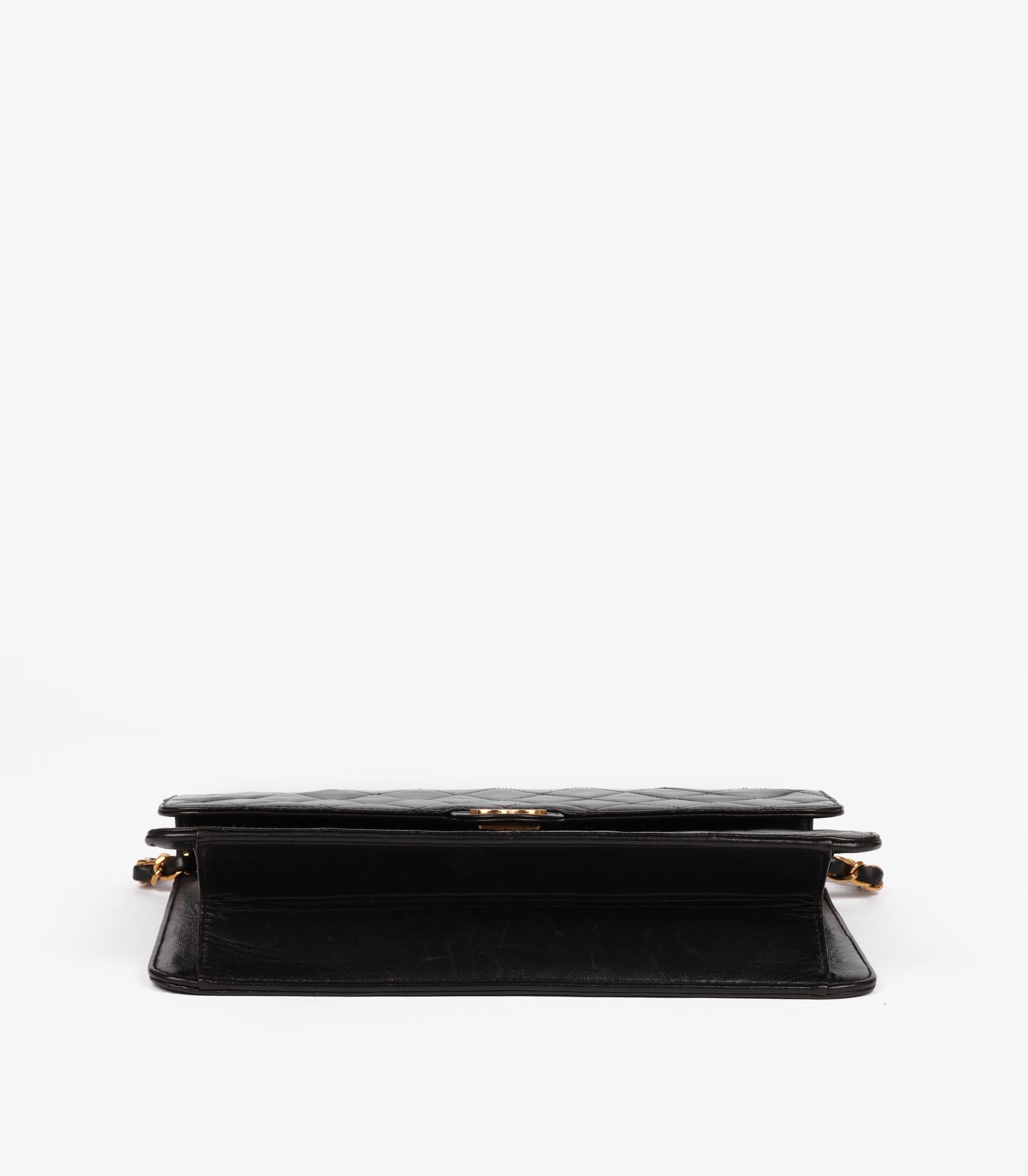 Chanel Black Quilted Lambskin Vintage Medium Classic Single Flap Bag im Angebot 1