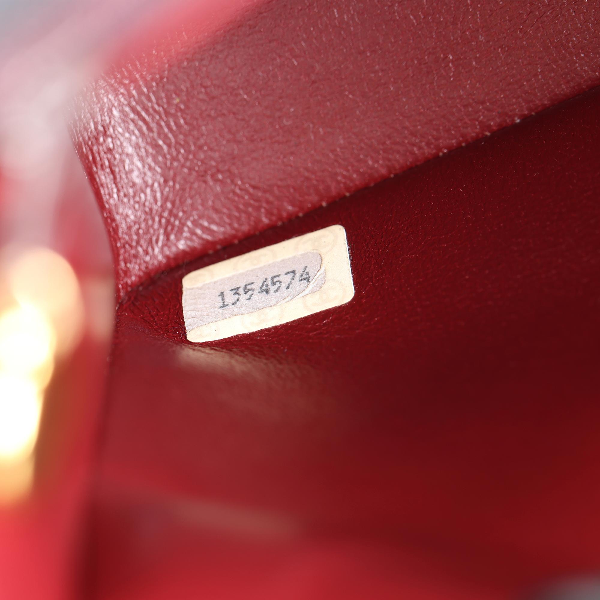 CHANEL Schwarze Vintage Medium Classic Single Flap Tasche aus gestepptem Lammfell mit roter Truhe im Angebot 6