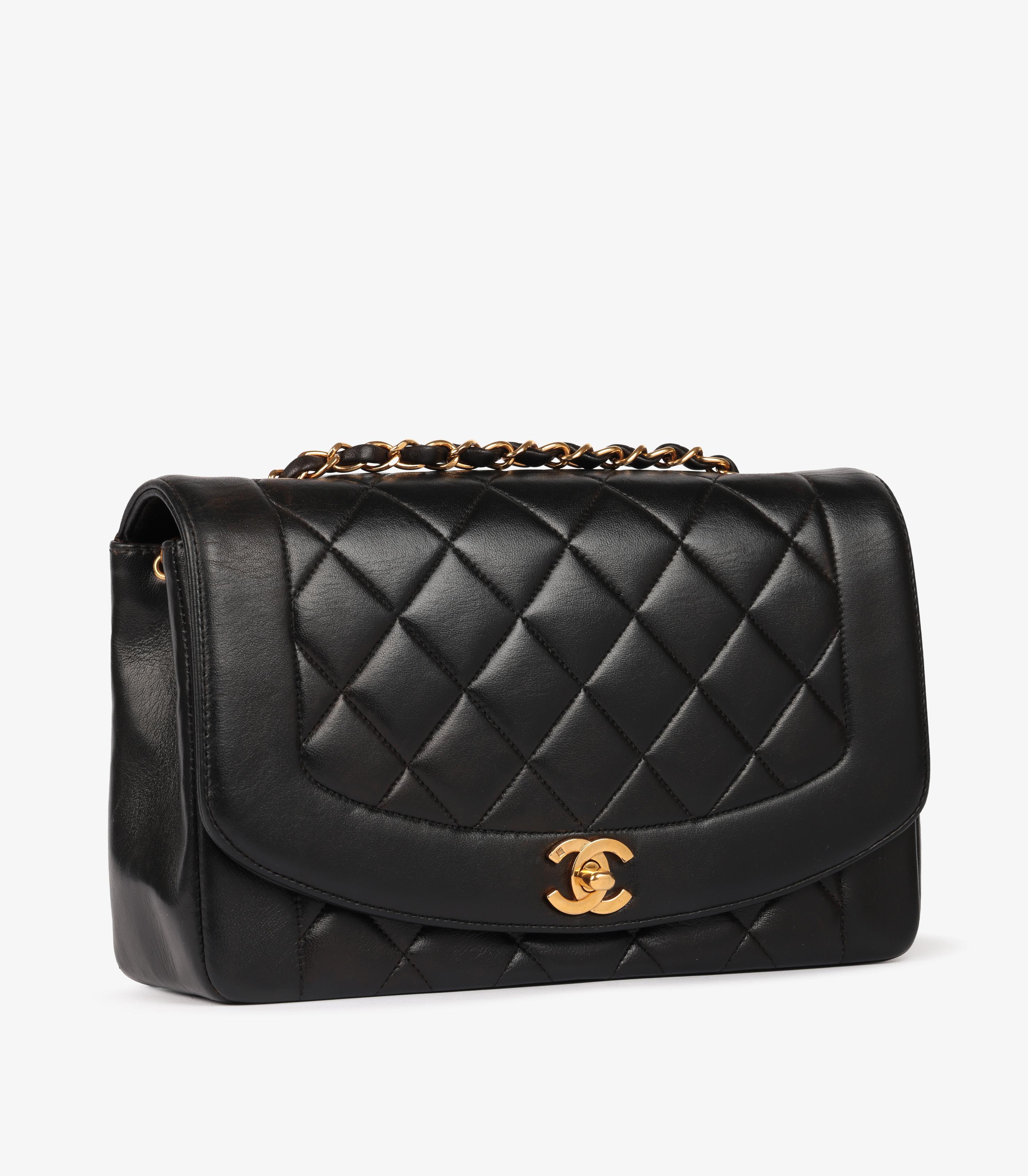 Chanel Schwarze Vintage Medium Diana Classic Single Flap Tasche aus gestepptem Lammfell Vintage Medium im Zustand „Gut“ im Angebot in Bishop's Stortford, Hertfordshire