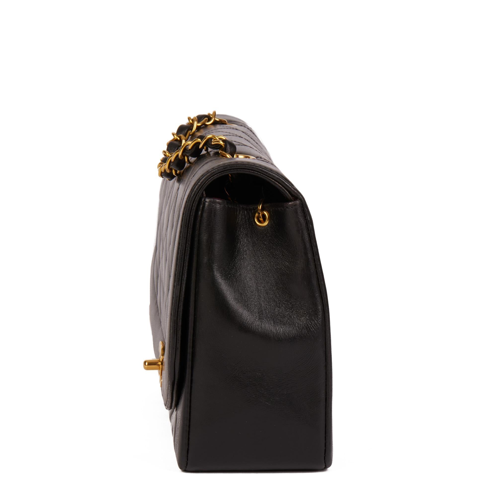 Chanel Black Quilted Lambskin Vintage Medium Diana Classic Single Flap Bag In Excellent Condition In Bishop's Stortford, Hertfordshire