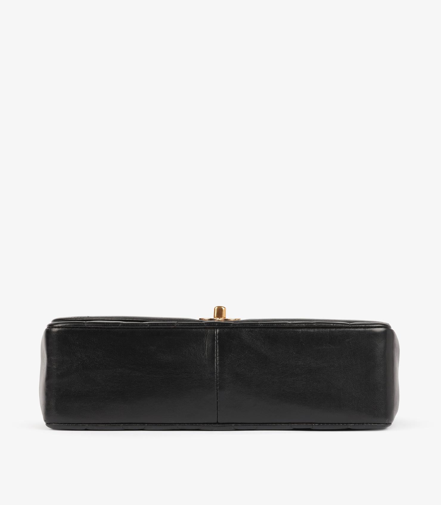 Chanel Schwarze Vintage Medium Diana Classic Single Flap Tasche aus gestepptem Lammfell Vintage Medium im Angebot 2