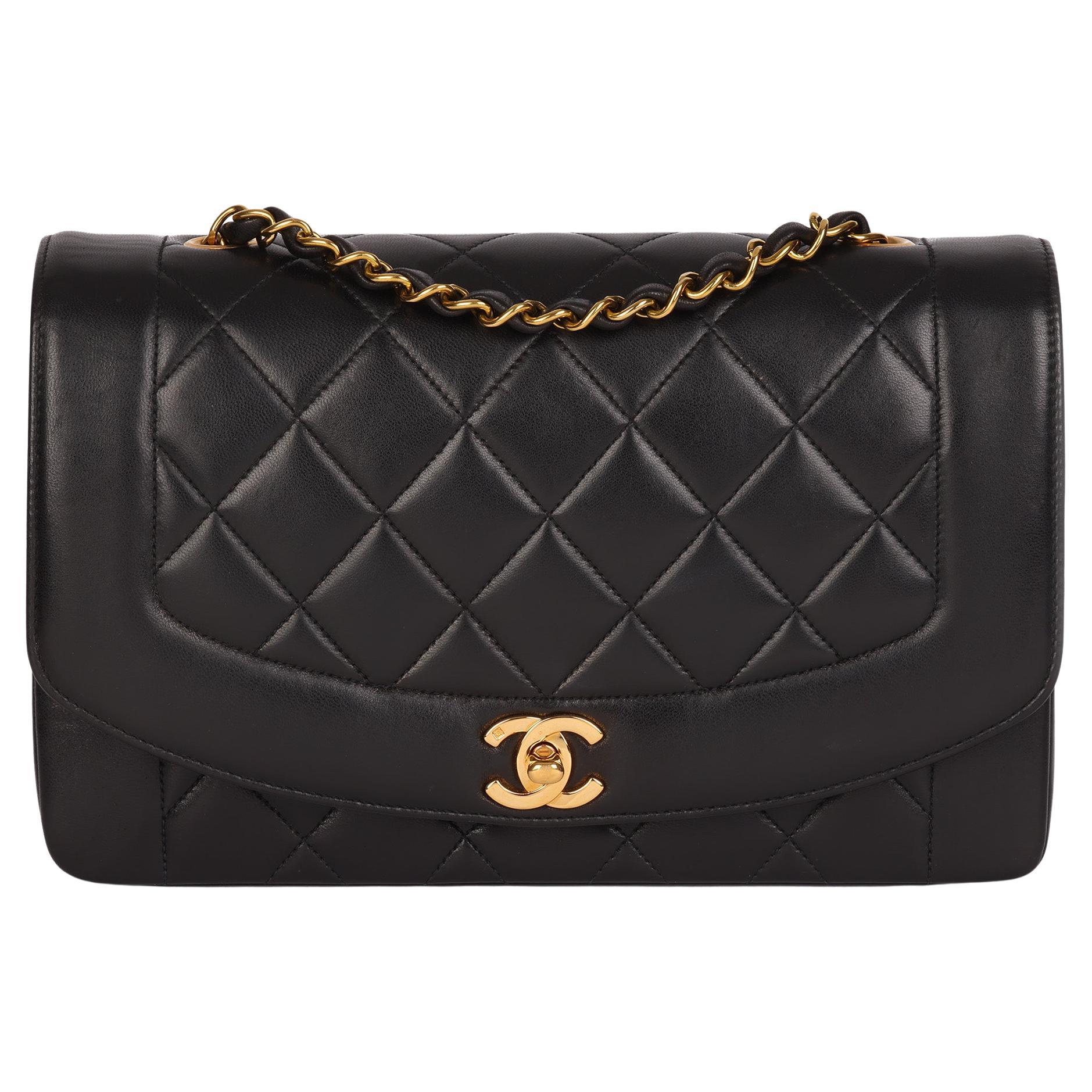 Chanel Black Quilted Lambskin Vintage Medium Diana Classic Single Flap Bag