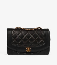 Chanel Black Quilted Lambskin Vintage Medium Diana Classic Single Flap Bag