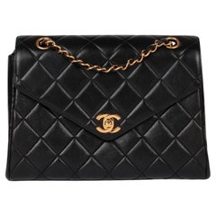 Chanel Schwarzes gestepptes Lammfell Vintage Medium Umschlag Classic Einzelne Klappe Tasche