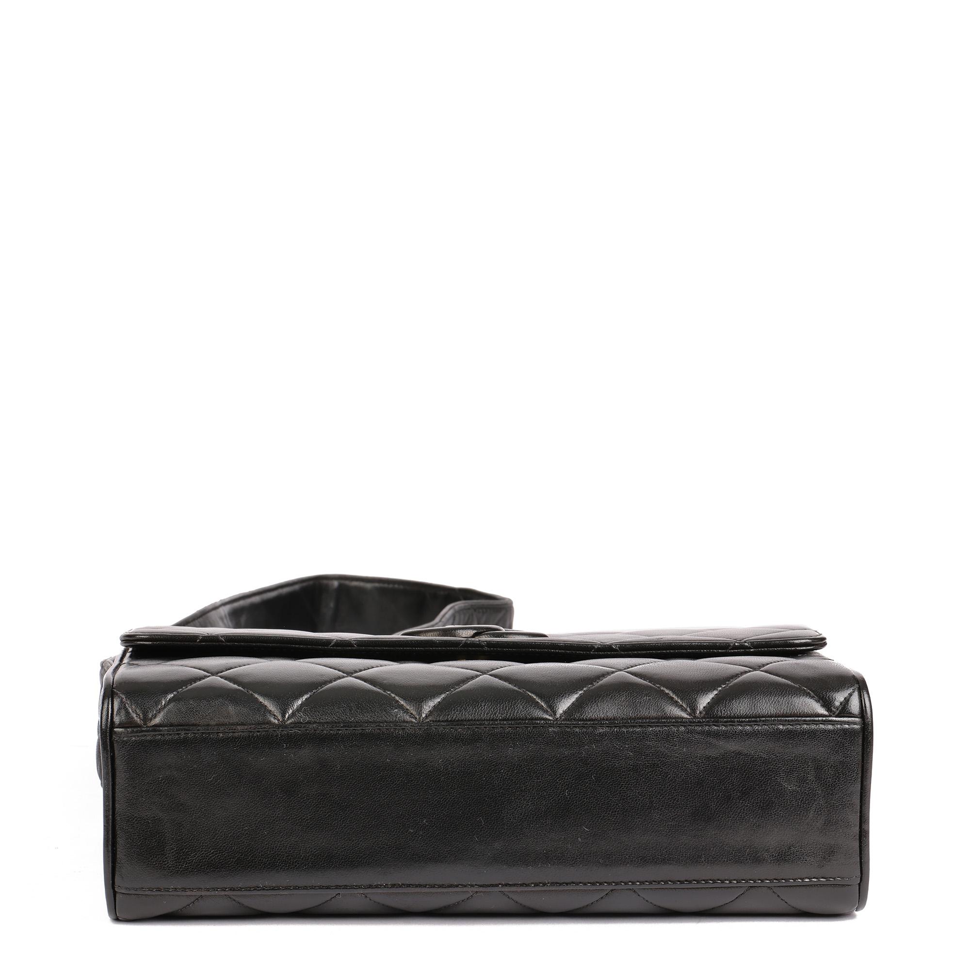 CHANEL Black Quilted Lambskin Vintage Medium Leather Logo Flap Bag  en vente 1