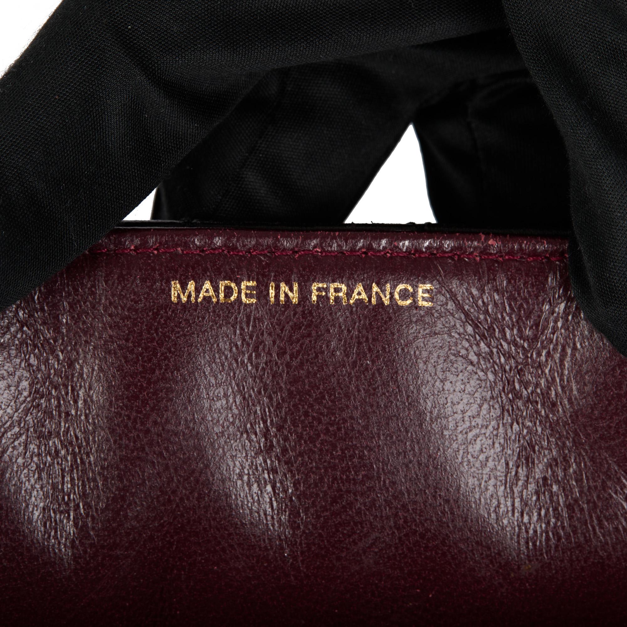 Chanel Schwarzes gestepptes Lammfell Vintage Mini Classic Top Handle Flap Bag im Angebot 6