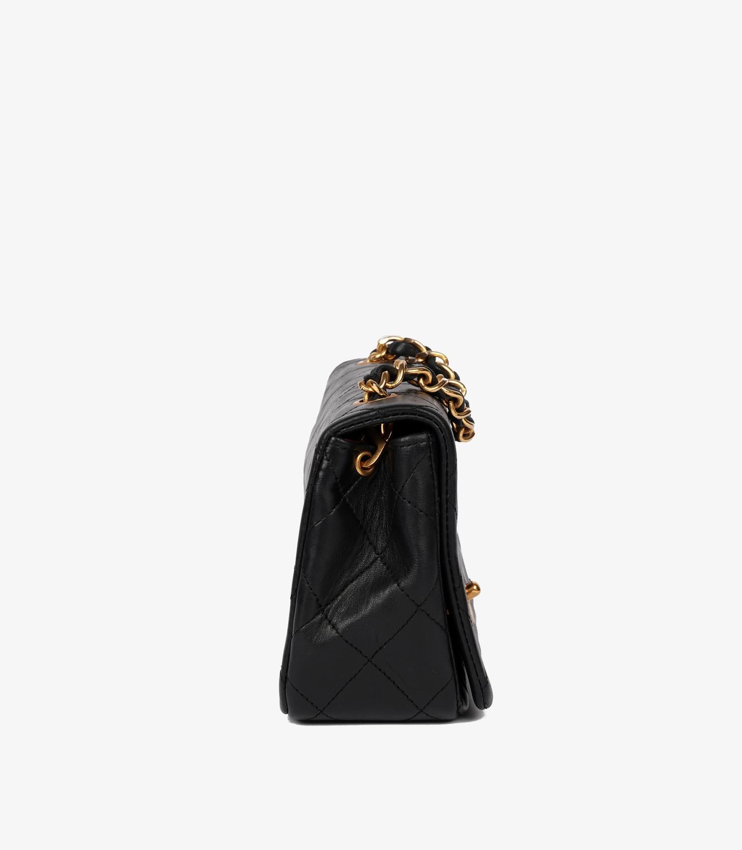 Chanel Schwarzes gestepptes Lammfell Vintage Rectangular Mini Full Flap Bag für Damen oder Herren