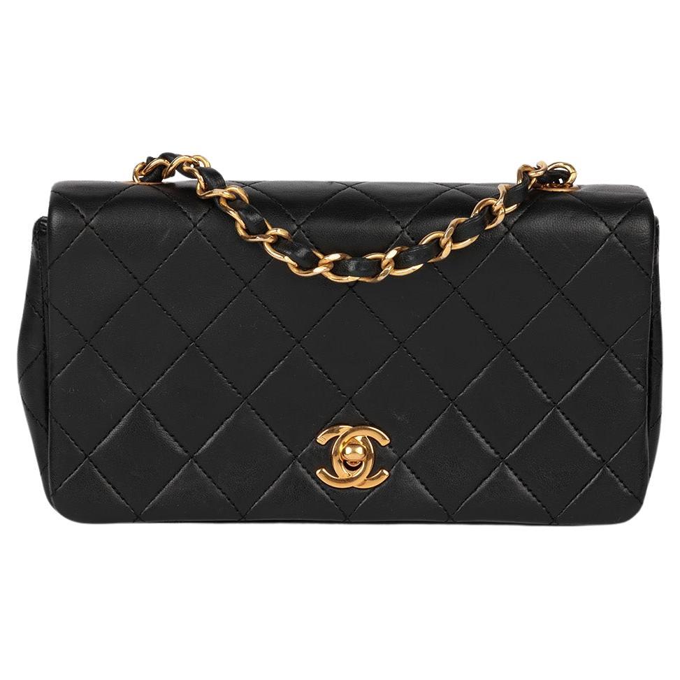 Chanel - Mini sac à rabat rectangulaire en cuir d'agneau matelassé vintage - noir