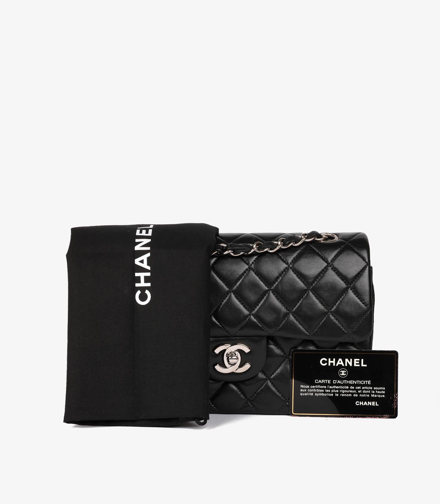 Chanel Black Quilted Lambskin Vintage Small Classic Double Flap Bag For Sale 8