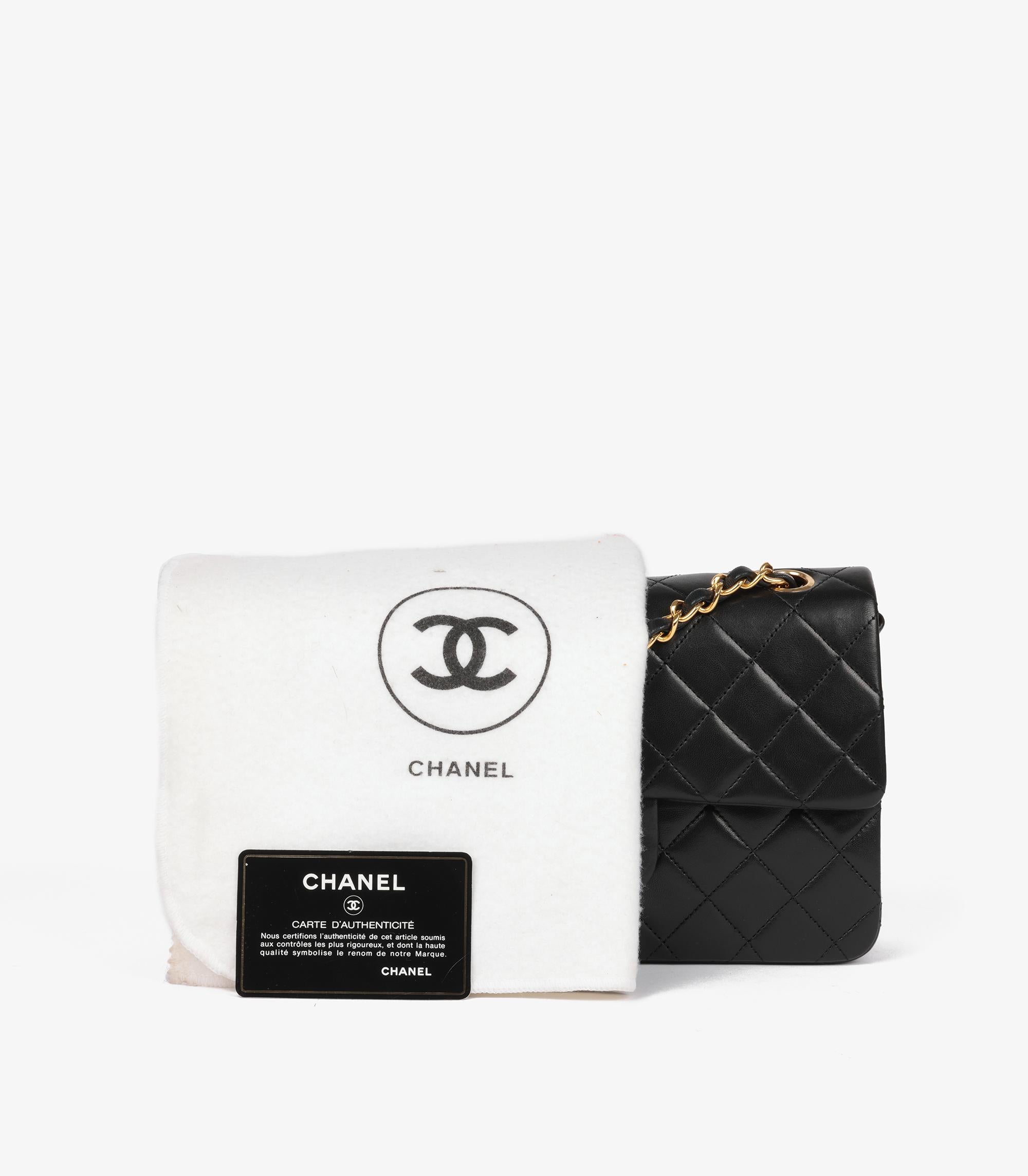 Chanel Schwarzes gestepptes Lammfell Vintage Small Classic Double Flap Tasche im Angebot 8