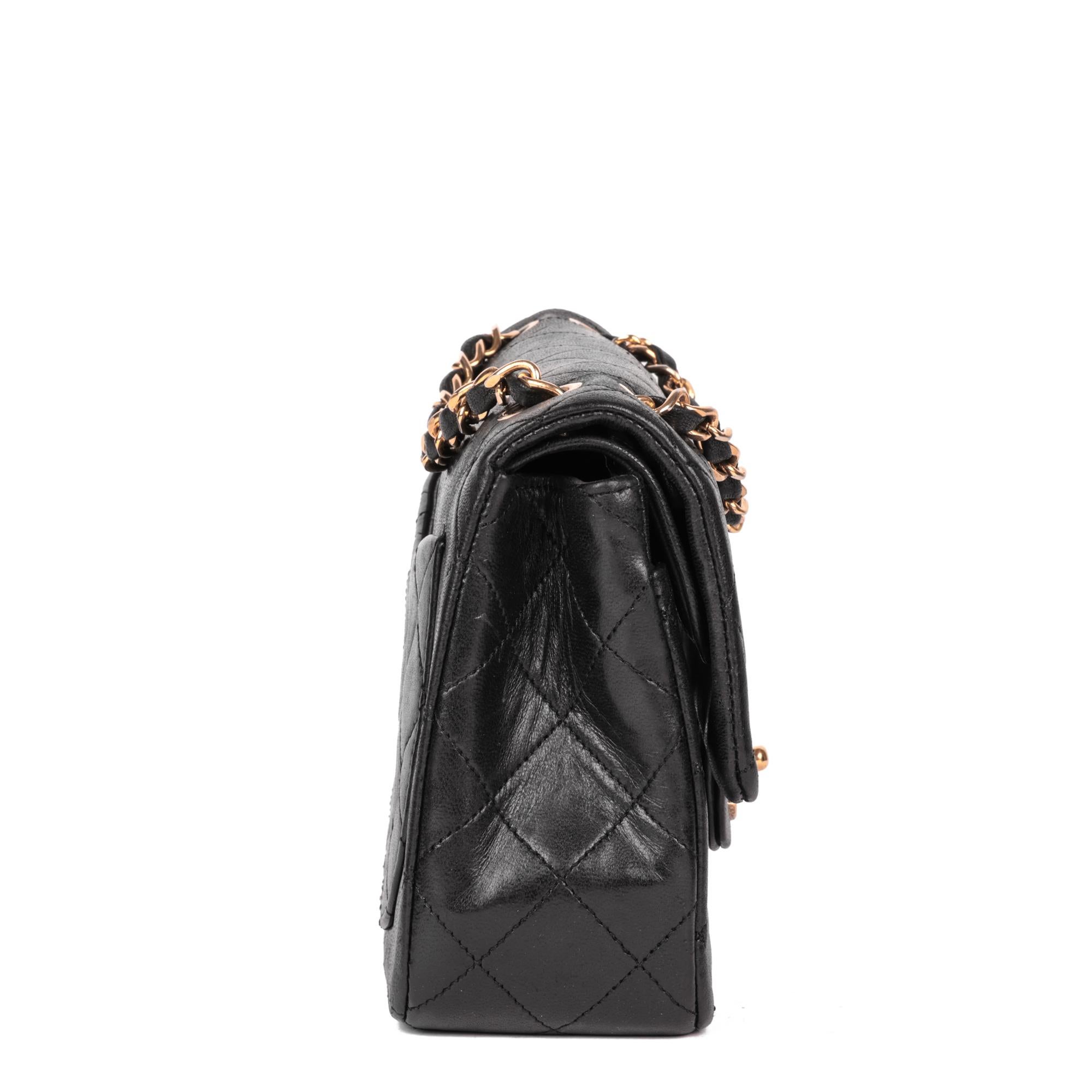 CHANEL Schwarze klassische Vintage-Doppelklappentasche aus gestepptem Lammfell im Zustand „Hervorragend“ im Angebot in Bishop's Stortford, Hertfordshire