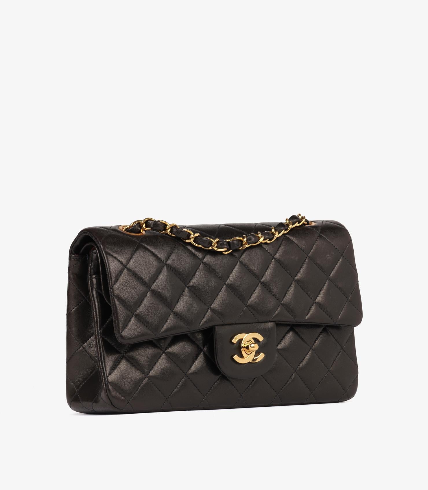 Chanel Schwarzes gestepptes Lammfell Vintage Small Classic Double Flap Tasche im Zustand „Gut“ im Angebot in Bishop's Stortford, Hertfordshire