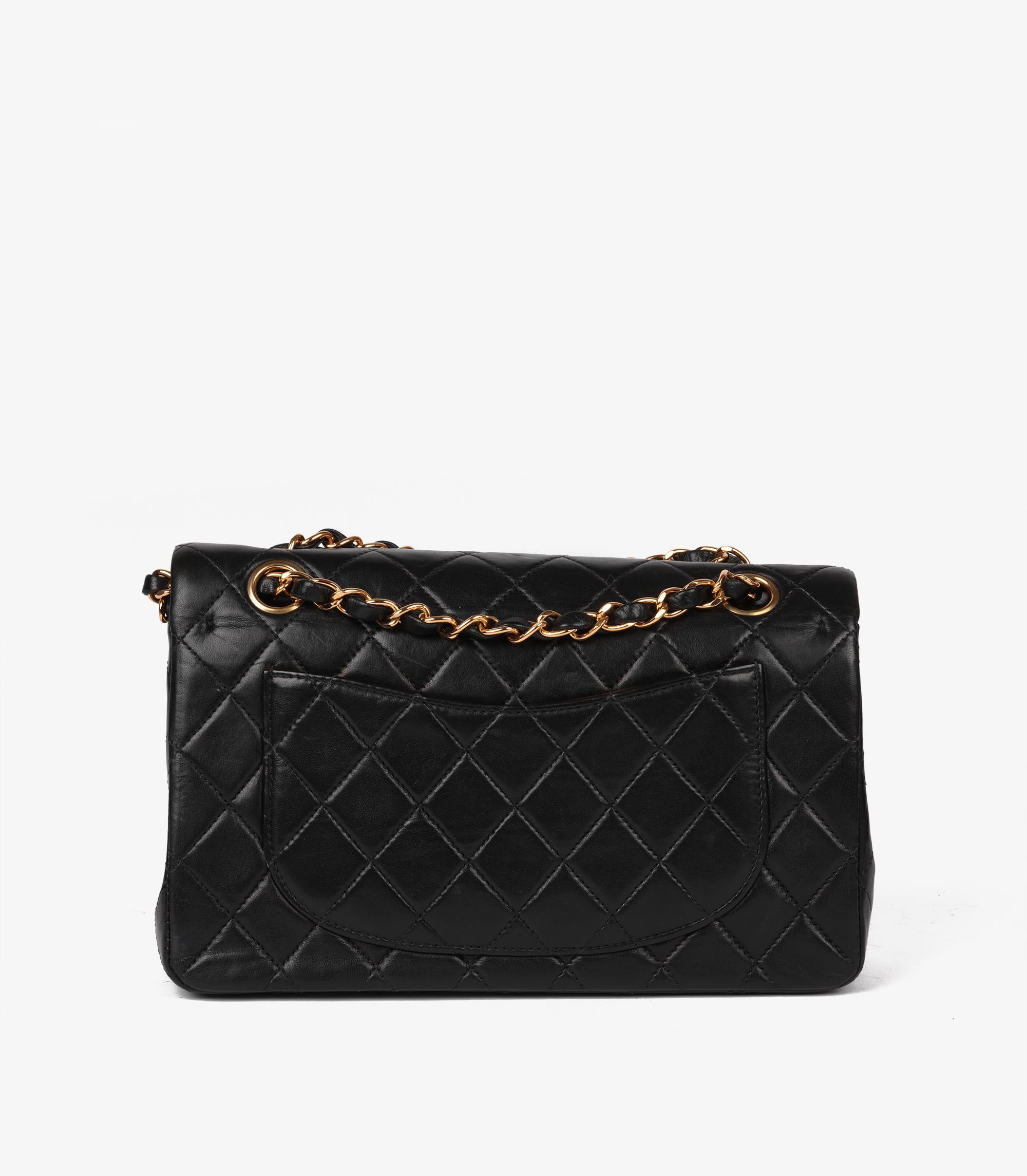 Chanel - Petit sac classique à double rabat en cuir d'agneau matelassé - Vintage - noir en vente 1