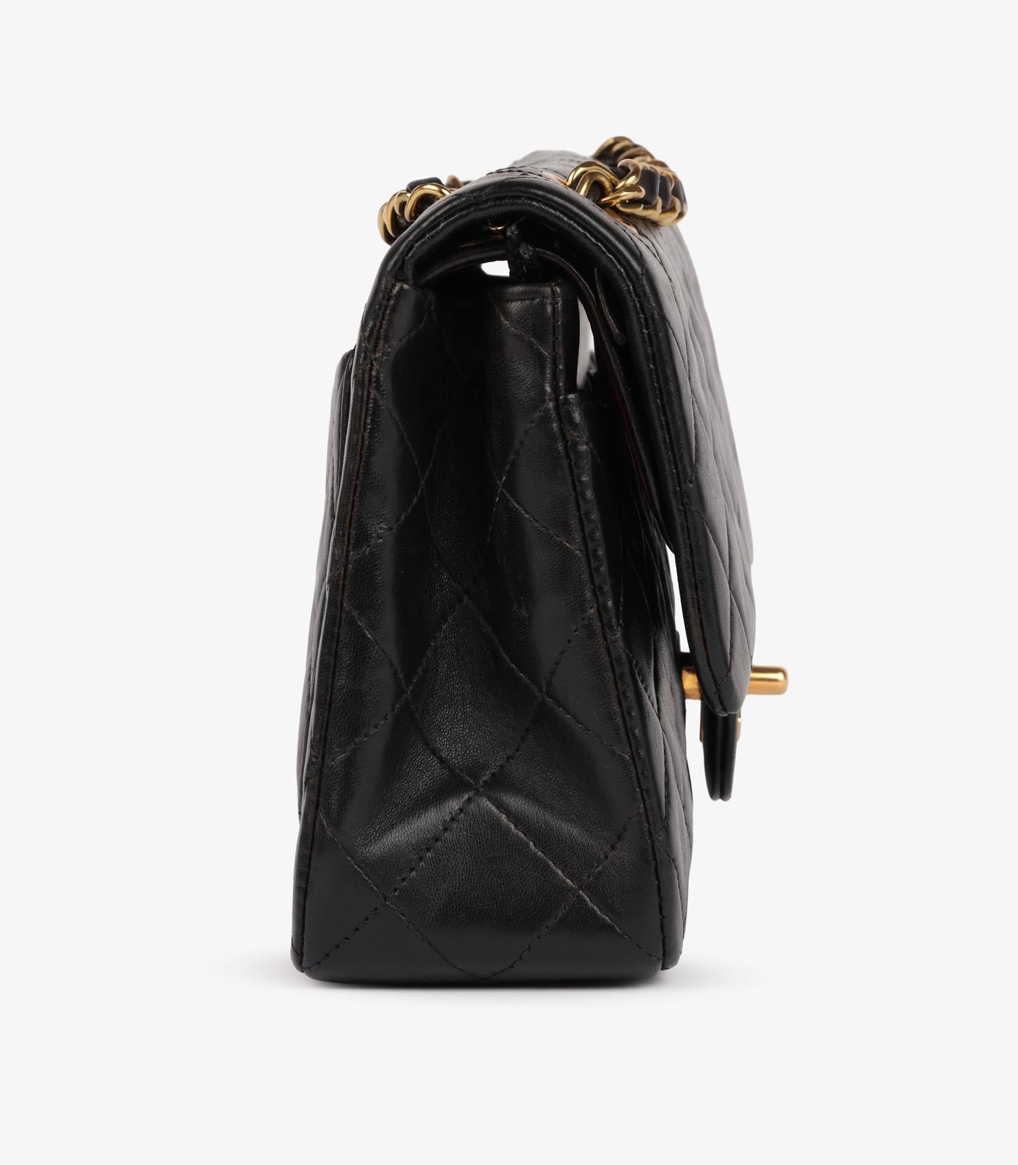 Chanel Black Quilted Lambskin Vintage Small Classic Double Flap Bag Pour femmes en vente