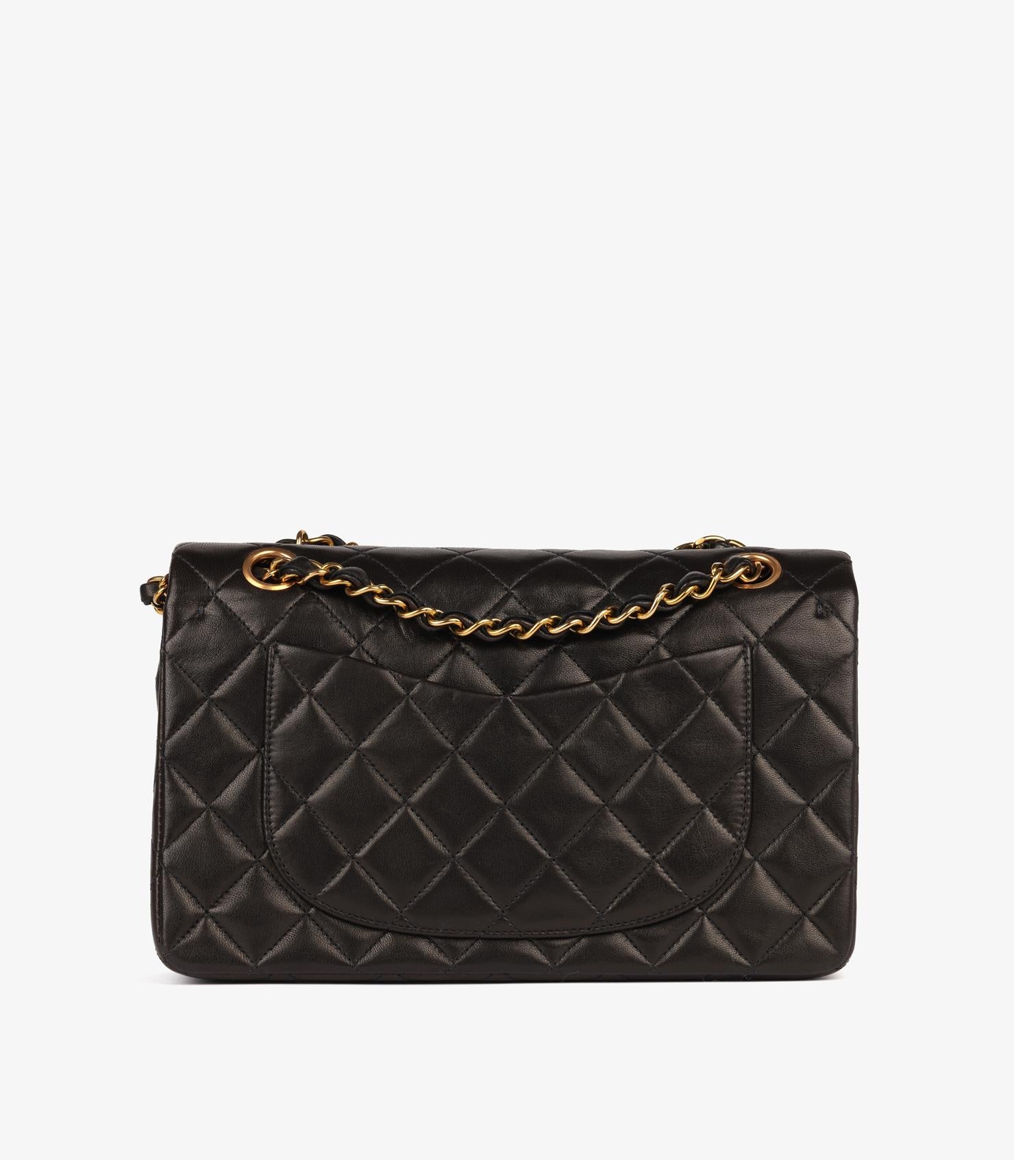 Chanel Schwarzes gestepptes Lammfell Vintage Small Classic Double Flap Tasche im Angebot 1
