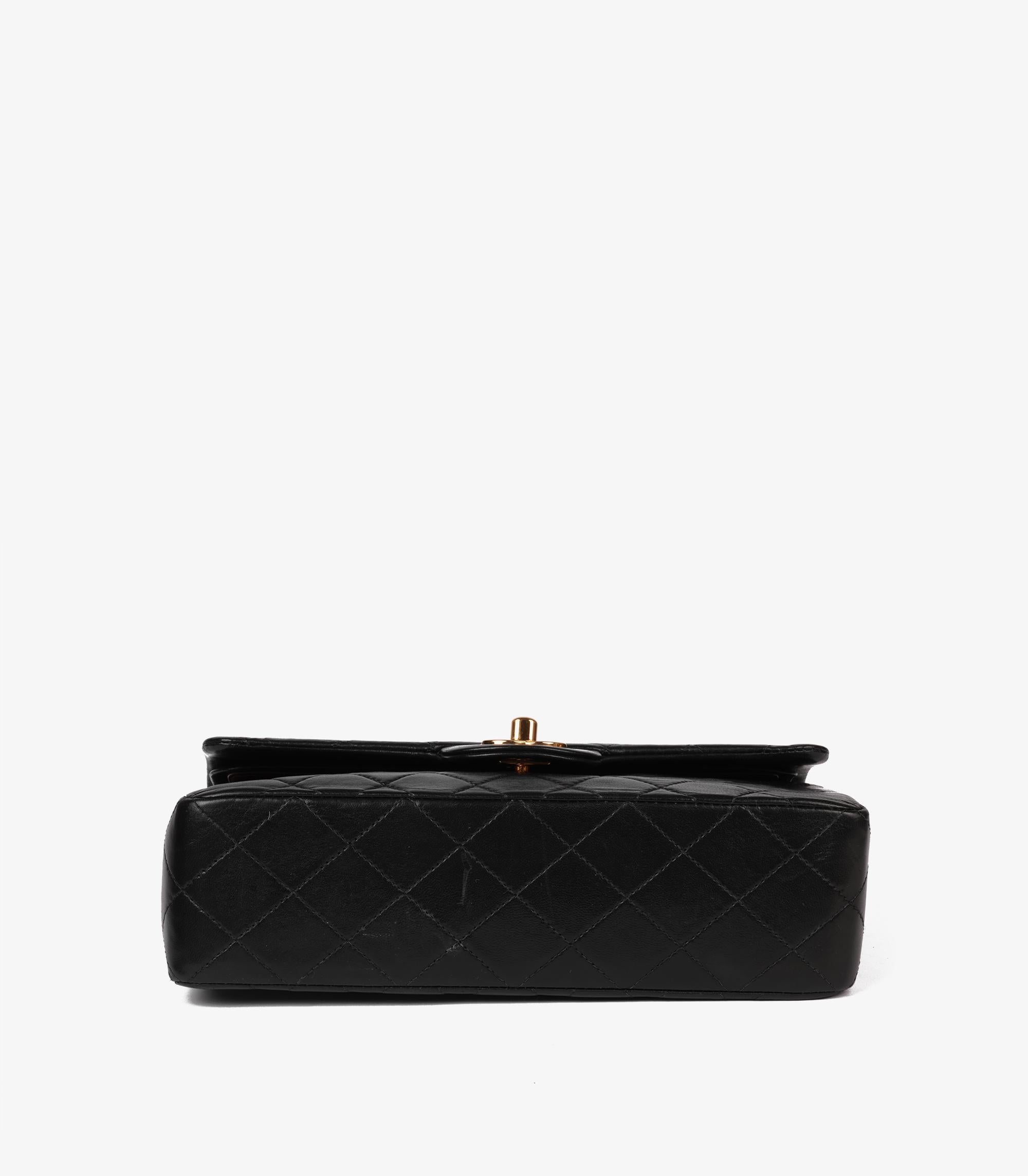 Chanel - Petit sac classique à double rabat en cuir d'agneau matelassé - Vintage - noir en vente 3