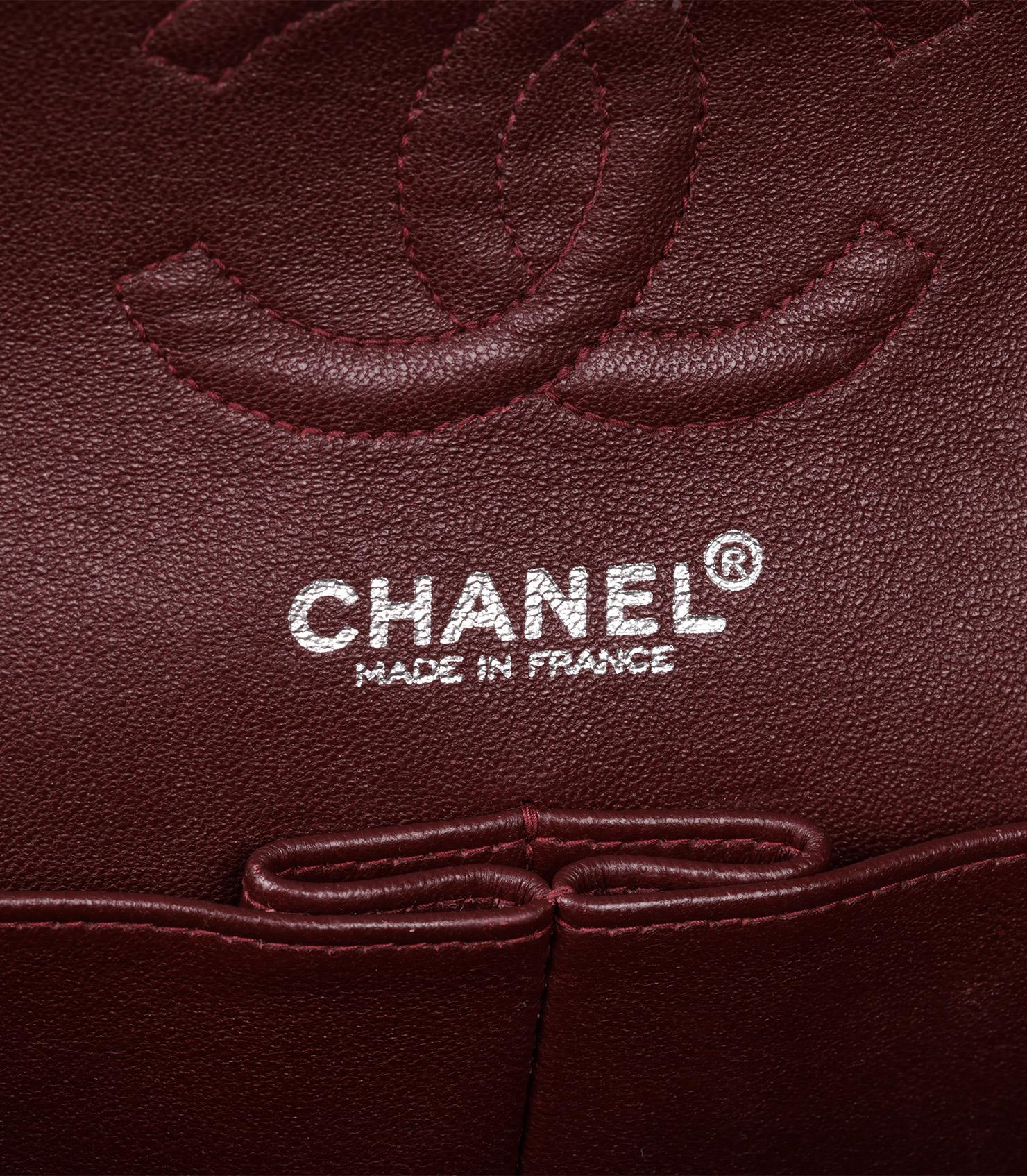 Chanel Schwarzes gestepptes Lammfell Vintage Small Classic Double Flap Tasche im Angebot 3