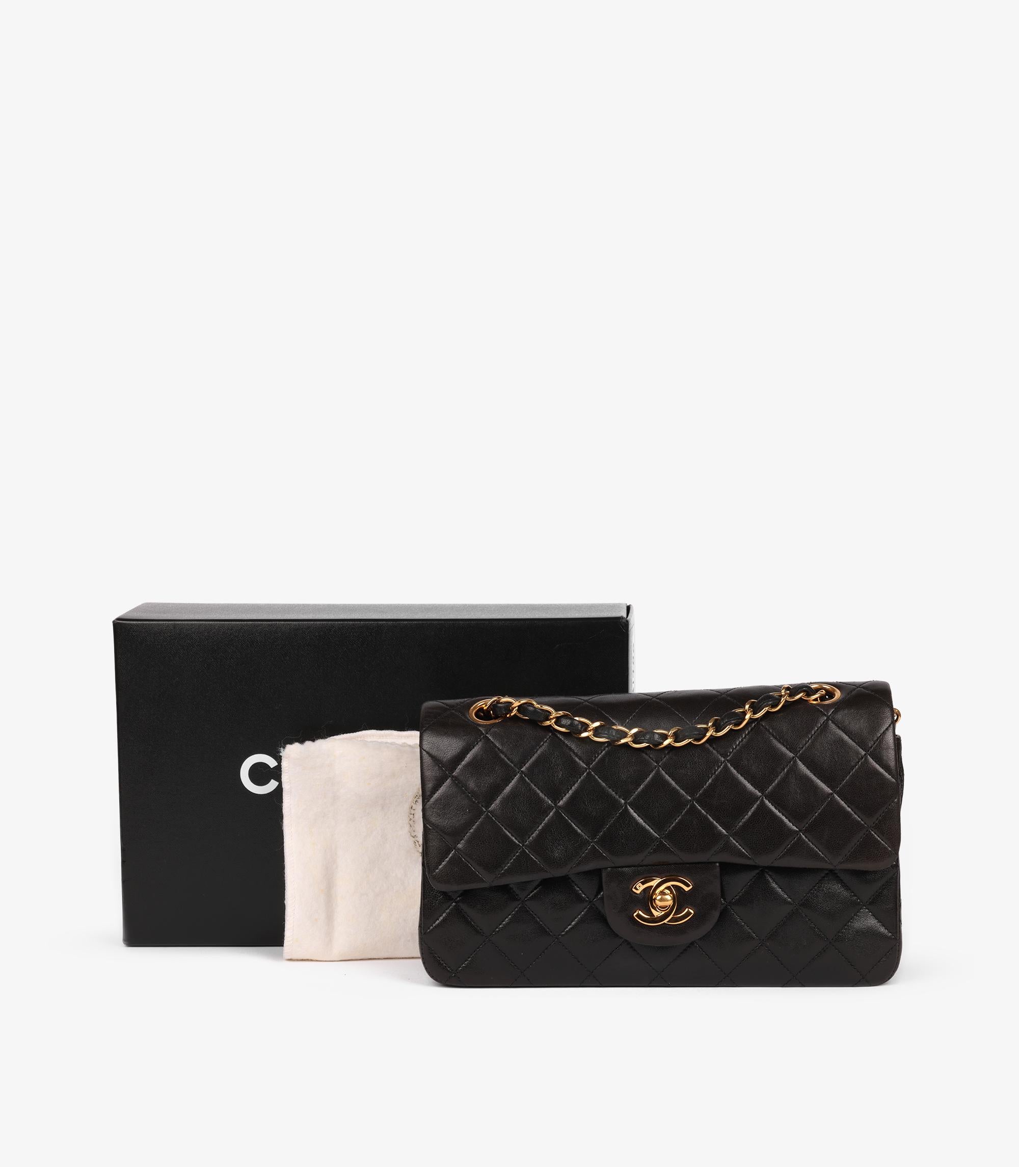 Chanel Black Quilted Lambskin Vintage Small Classic Double Flap Bag For Sale 5