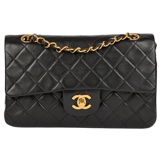 CHANEL Navy Quilted Lambskin Vintage Medium Classic Double Flap Bag at  1stDibs